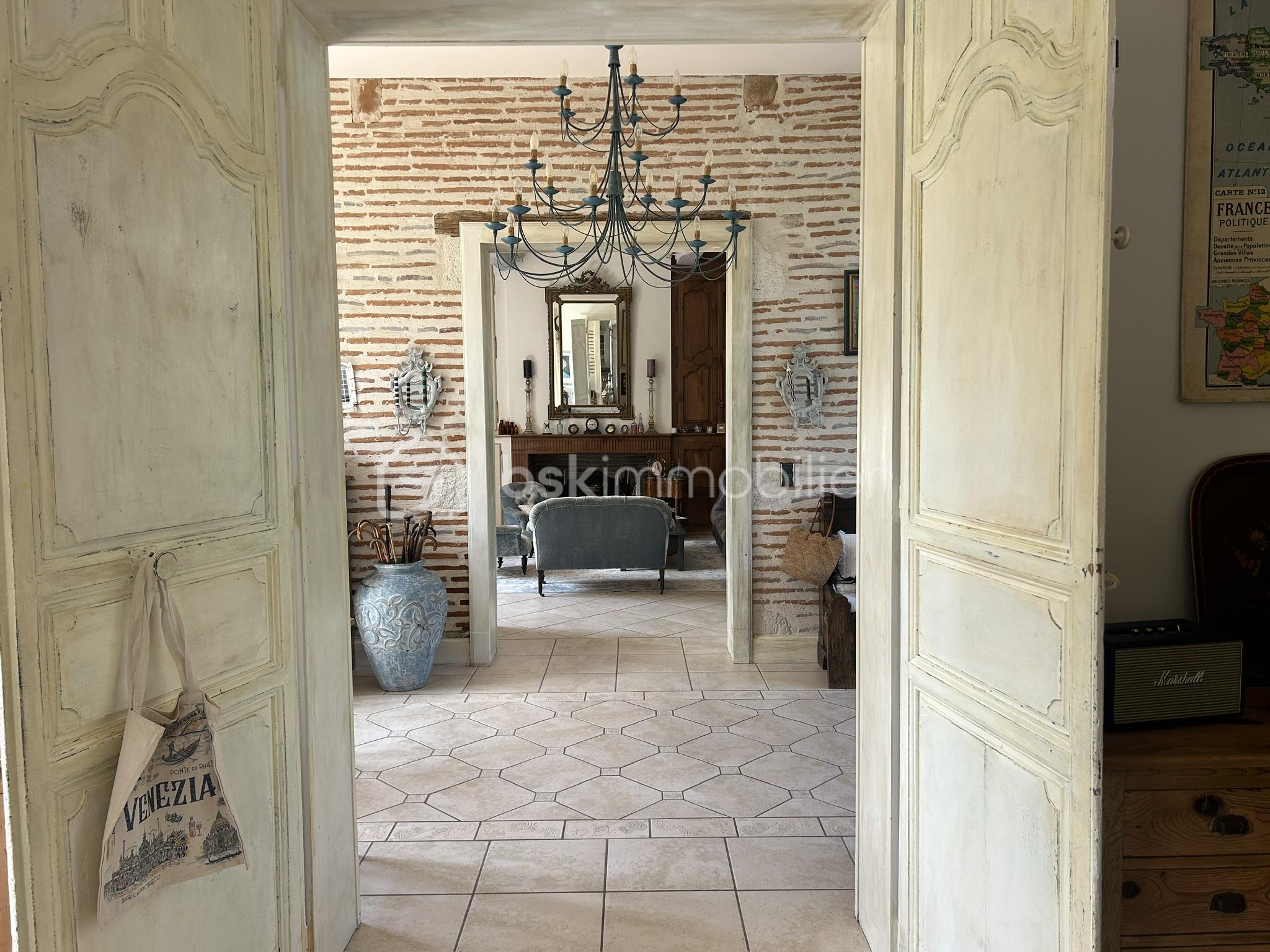 Maison de 597 m² - 1C88E7C7-7DFB-4A3D-A1E1-70BE67DCF3D7_1_102_o.jpeg