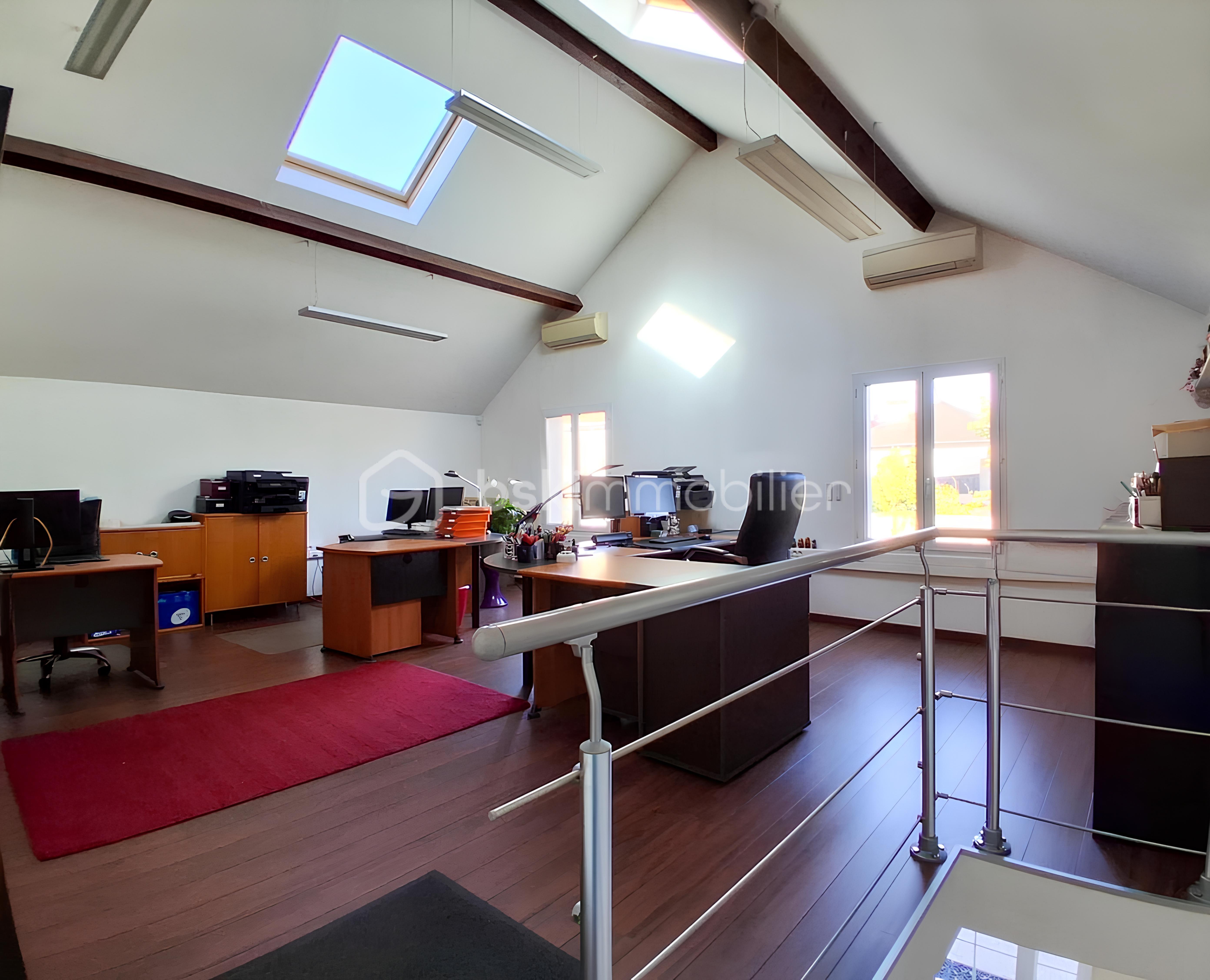 Demeure de 268,49 m² - 8d2634293c3f48b-1 (1).jpg