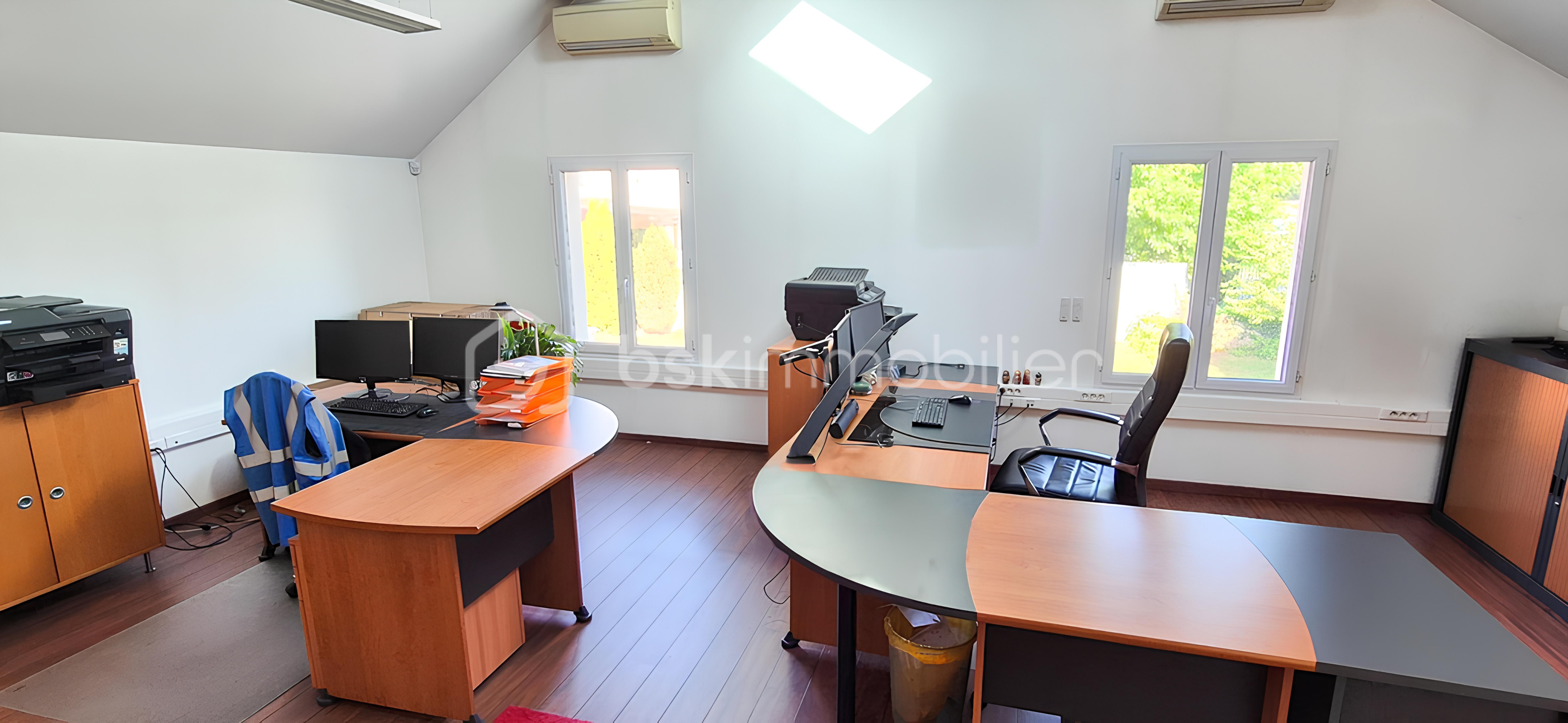 Demeure de 268,49 m² - 6970068bbf97d84-1 (1).jpg