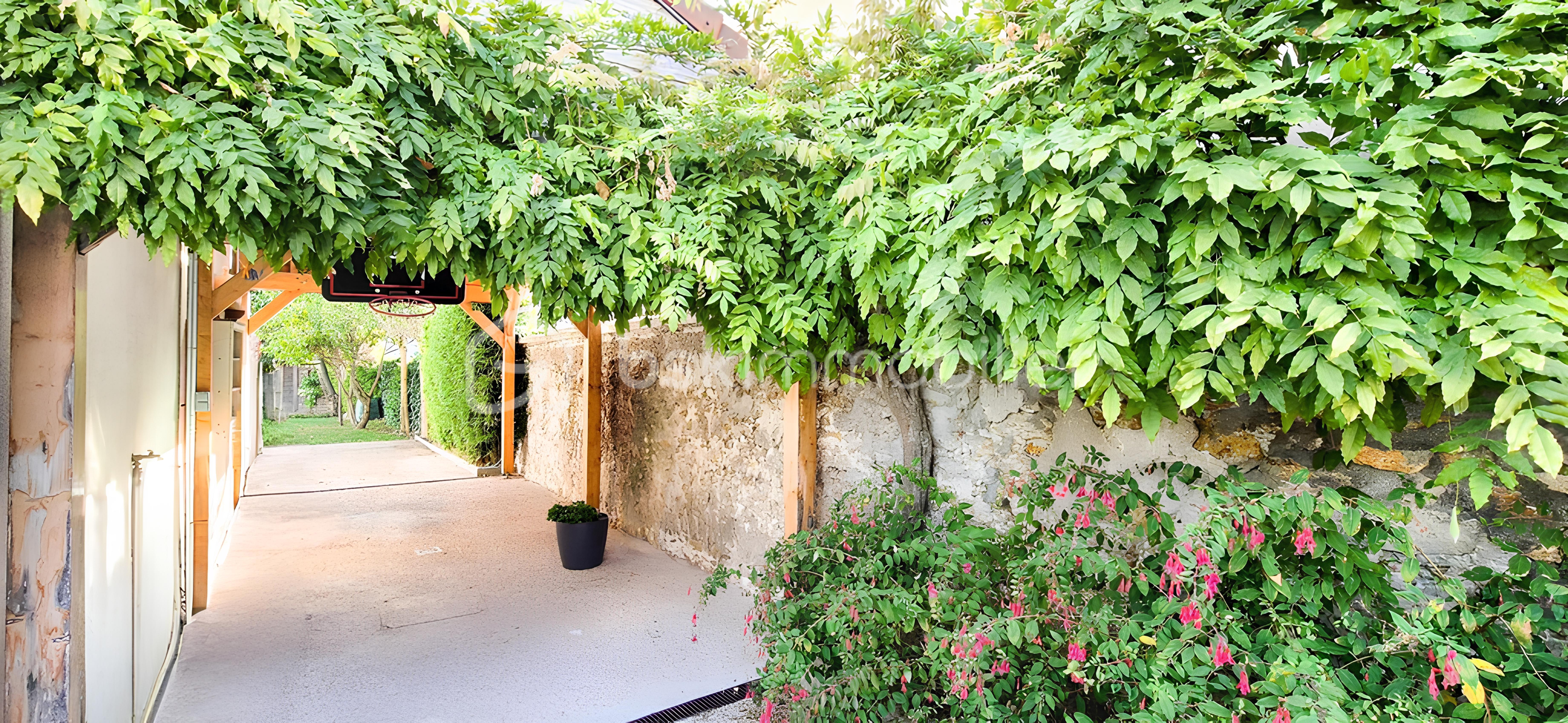 Demeure de 268,49 m² - 007a7864f370403-1 - Copie.jpg