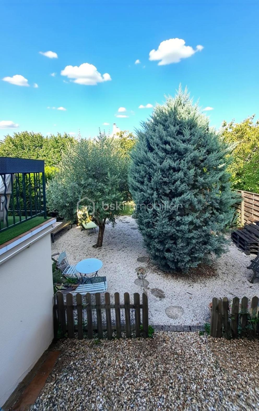 Maison de 124 m² - 98a1da638c3ecda-1.jpg