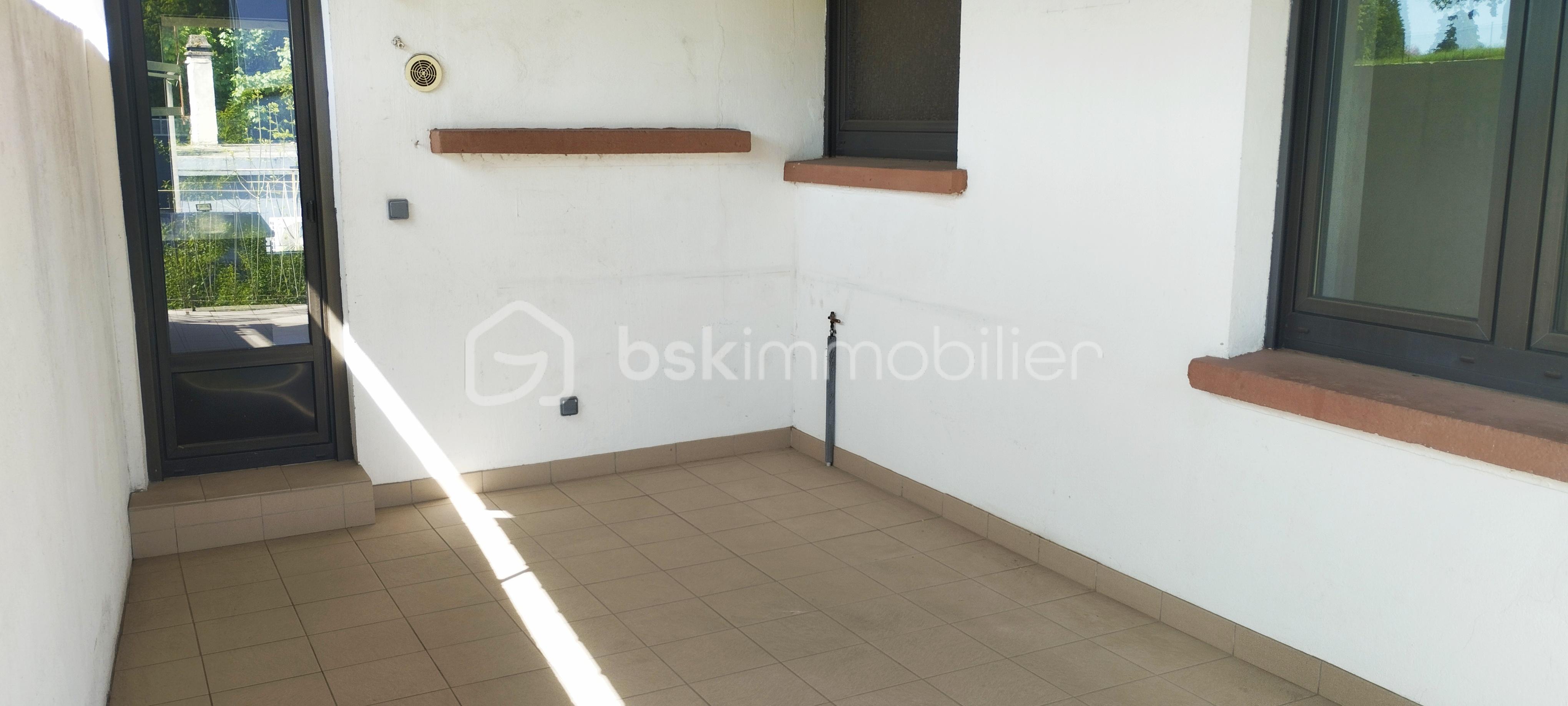 Immeuble mixte de 242 m² - 1746429758251.jpg