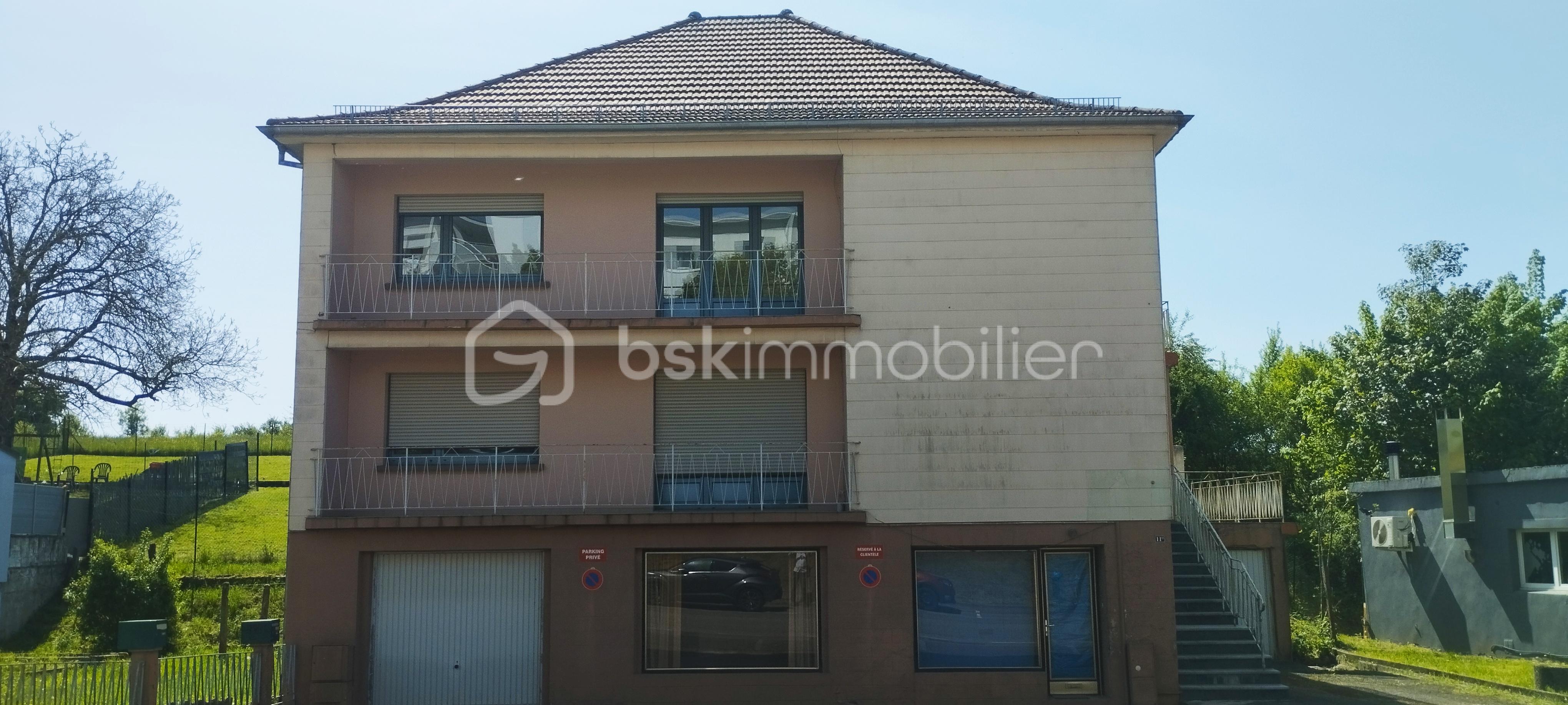 Immeuble mixte de 242 m²