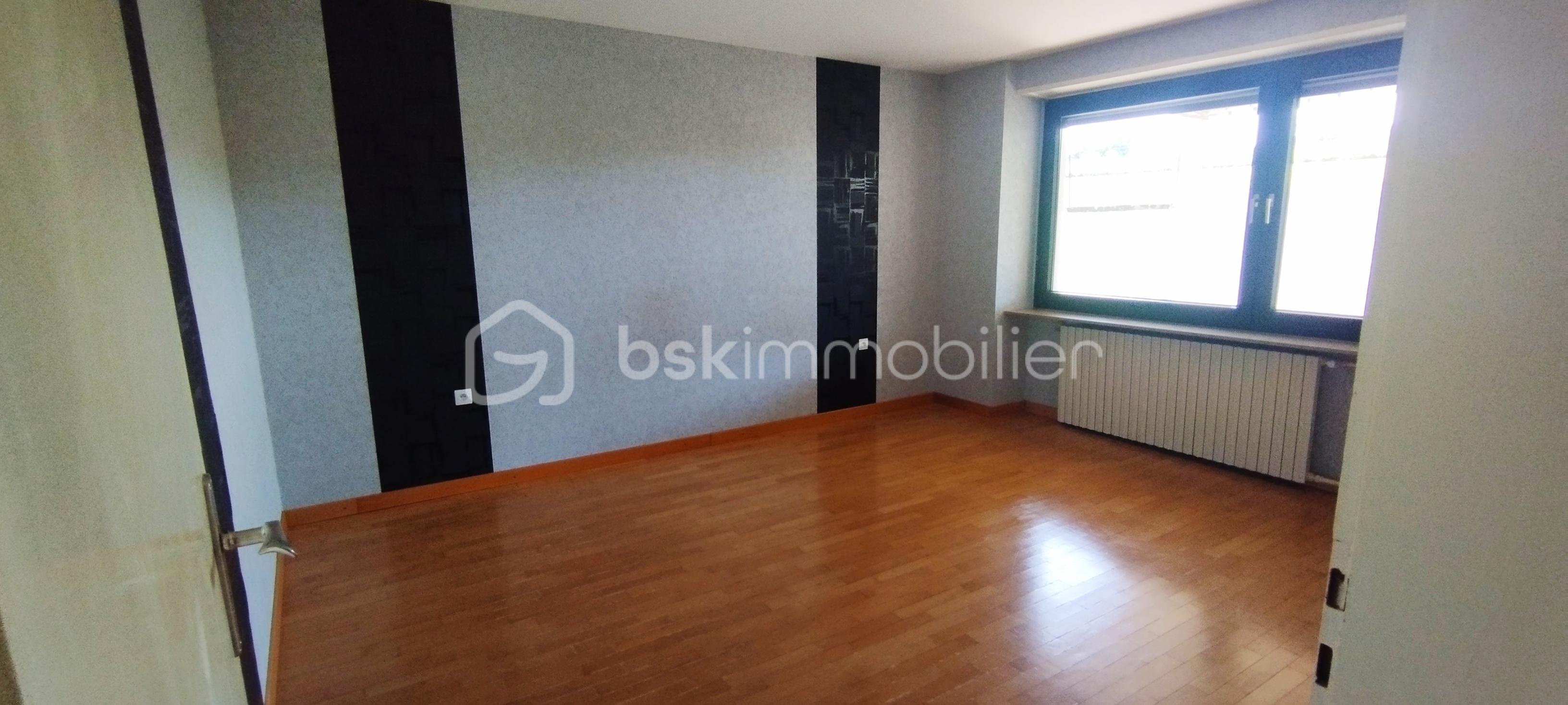 Immeuble mixte de 242 m² - 1746429642025.jpg