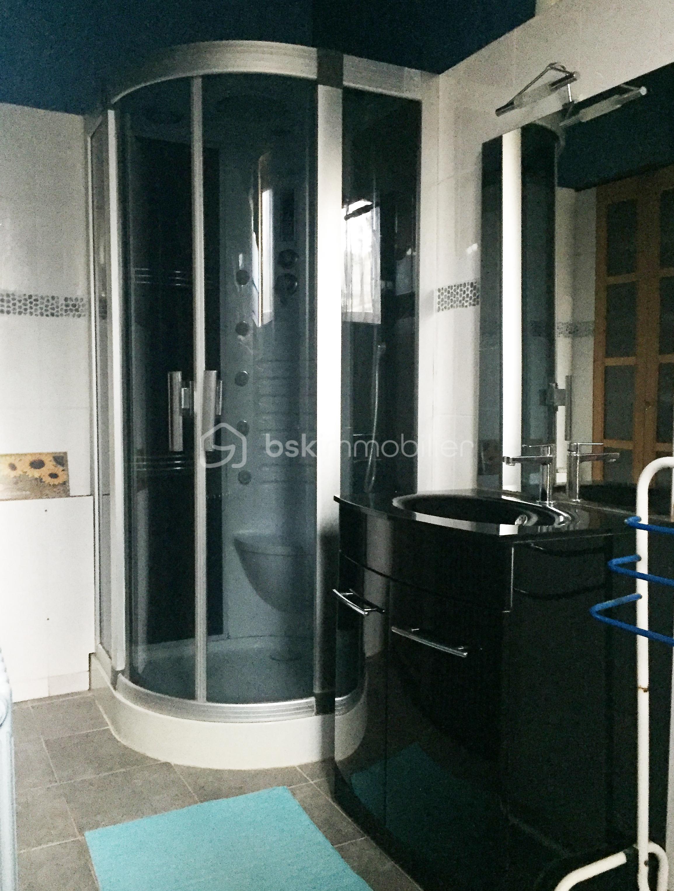 Maison de 257 m² - SdB.jpg