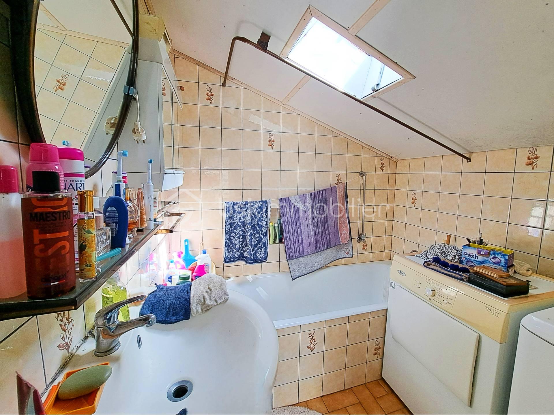 Maison de 80 m² - salle de bains.jpg