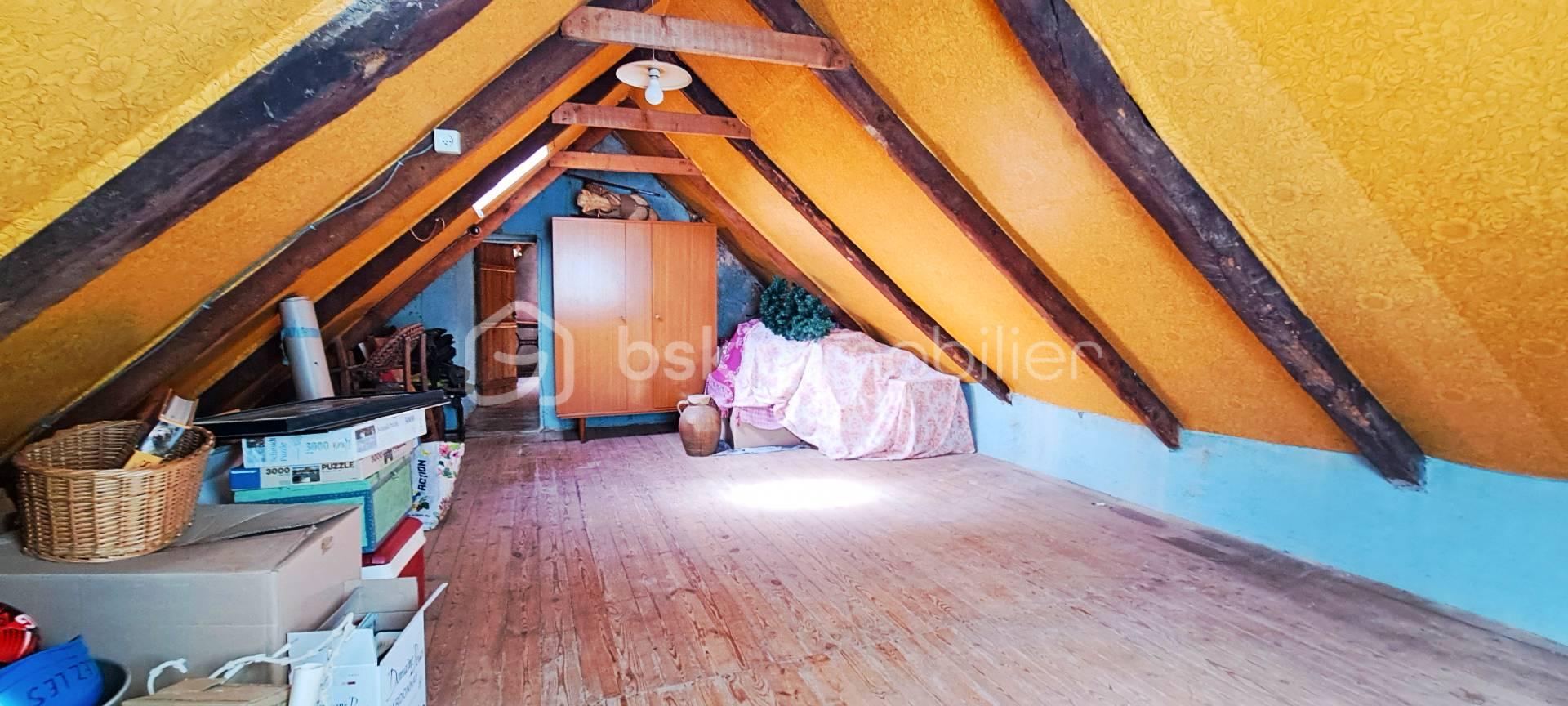 Maison de 80 m² - combles 1.jpg