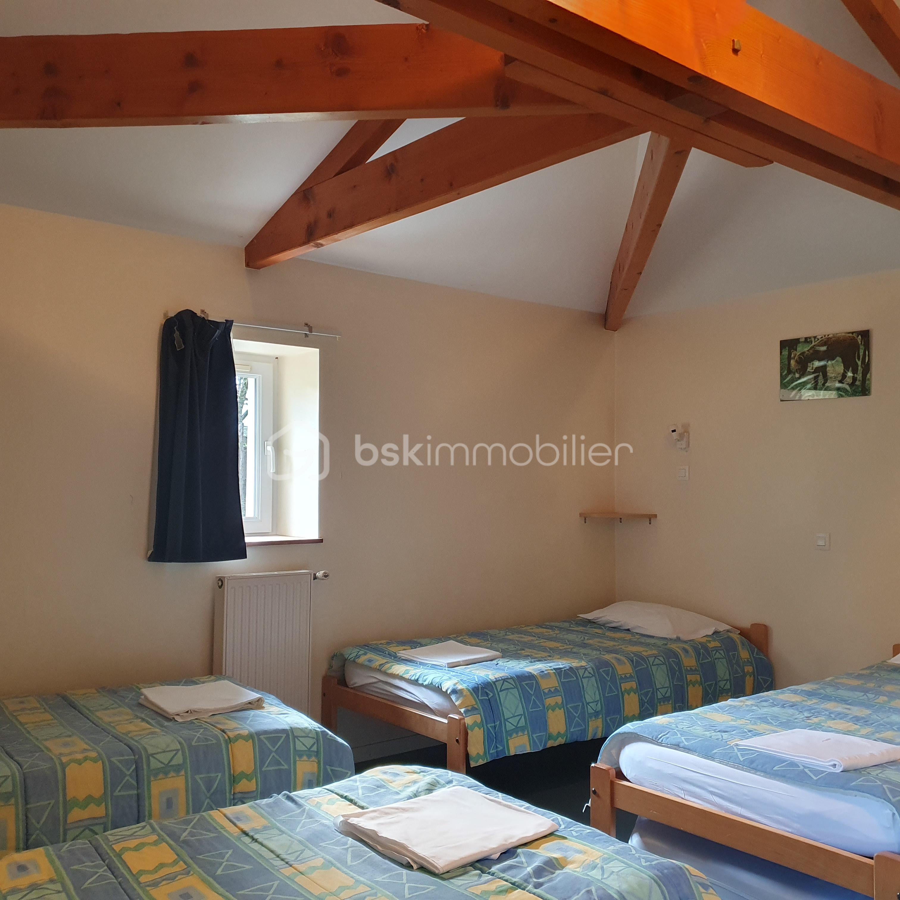 Maison de 400 m² - chambre 4.jpg