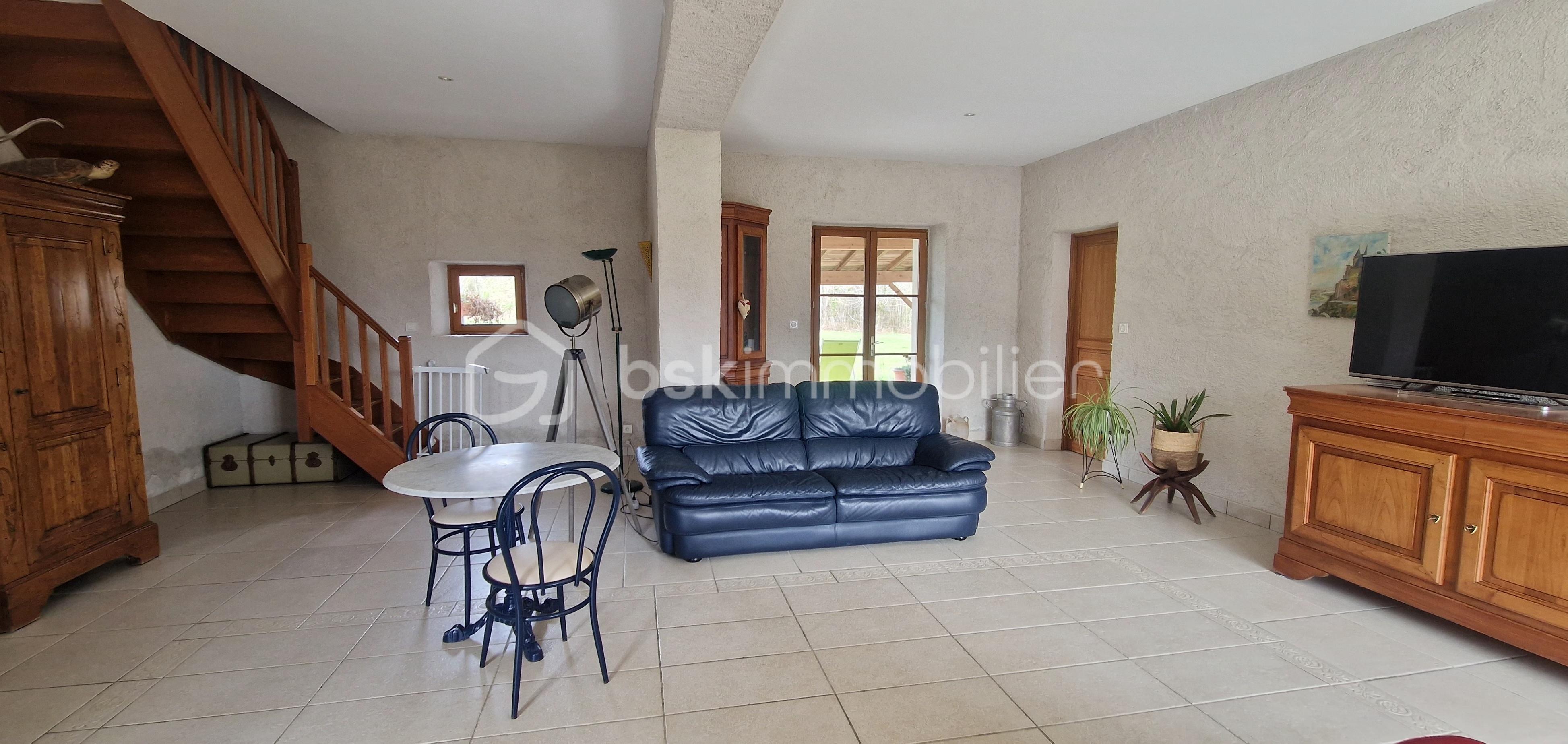 Maison longere de 275 m² - PDV 2.jpg