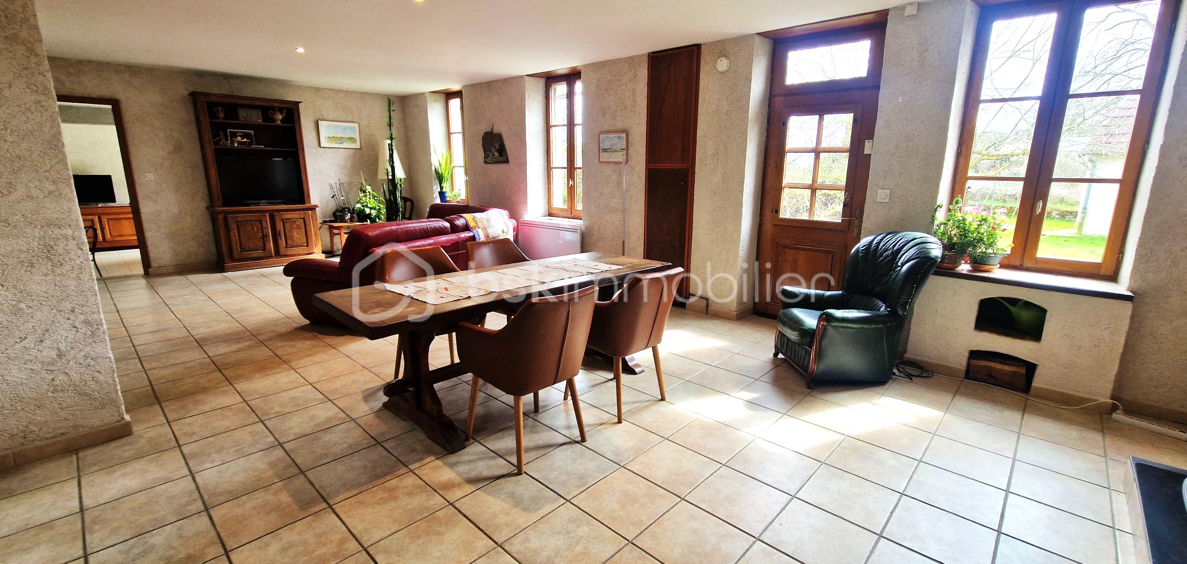 Maison longere de 275 m² - SAM 3.jpg