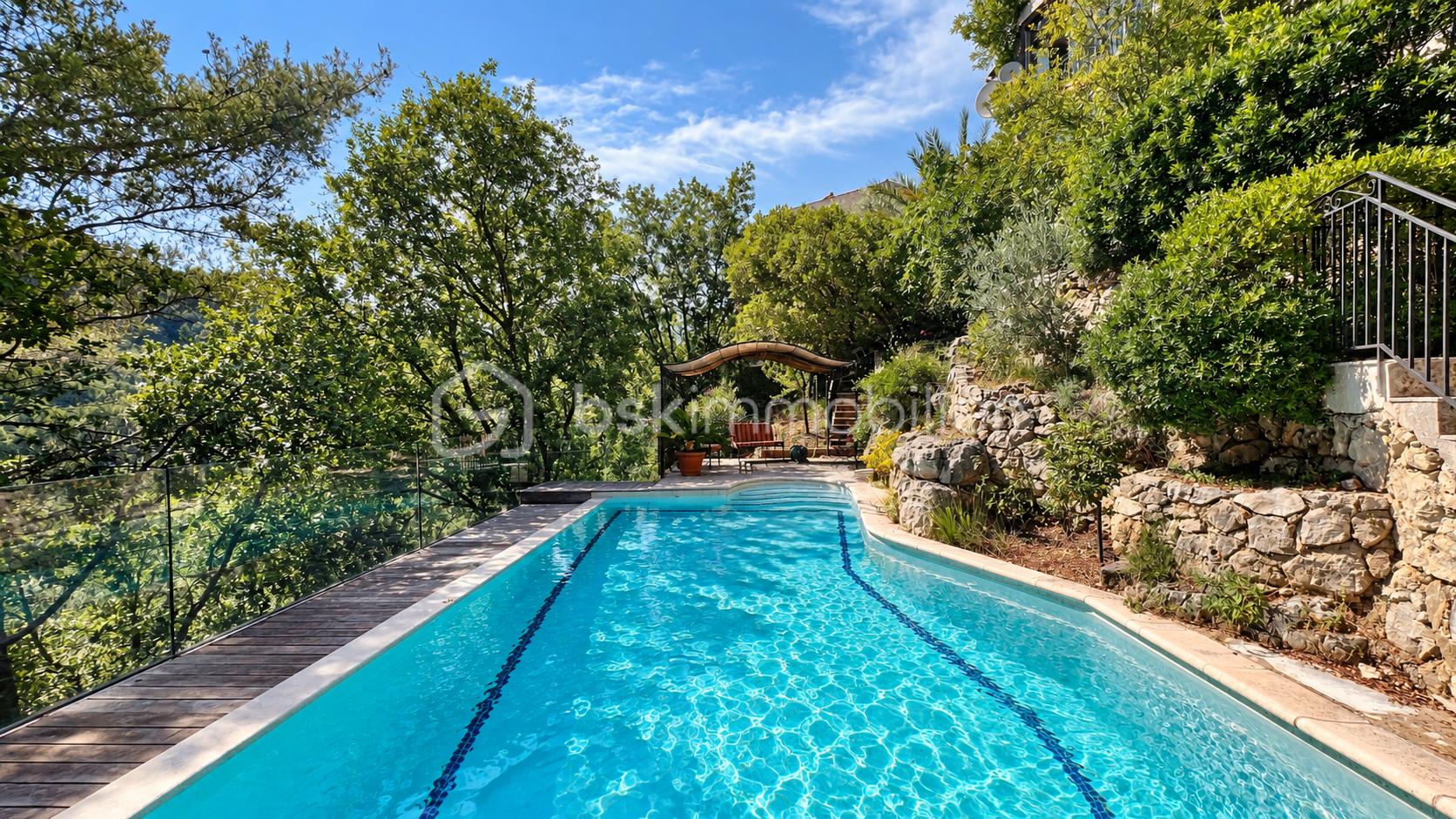 Maison 8 pièces 233 m² · à Vence · 233 m² · 885 000 €