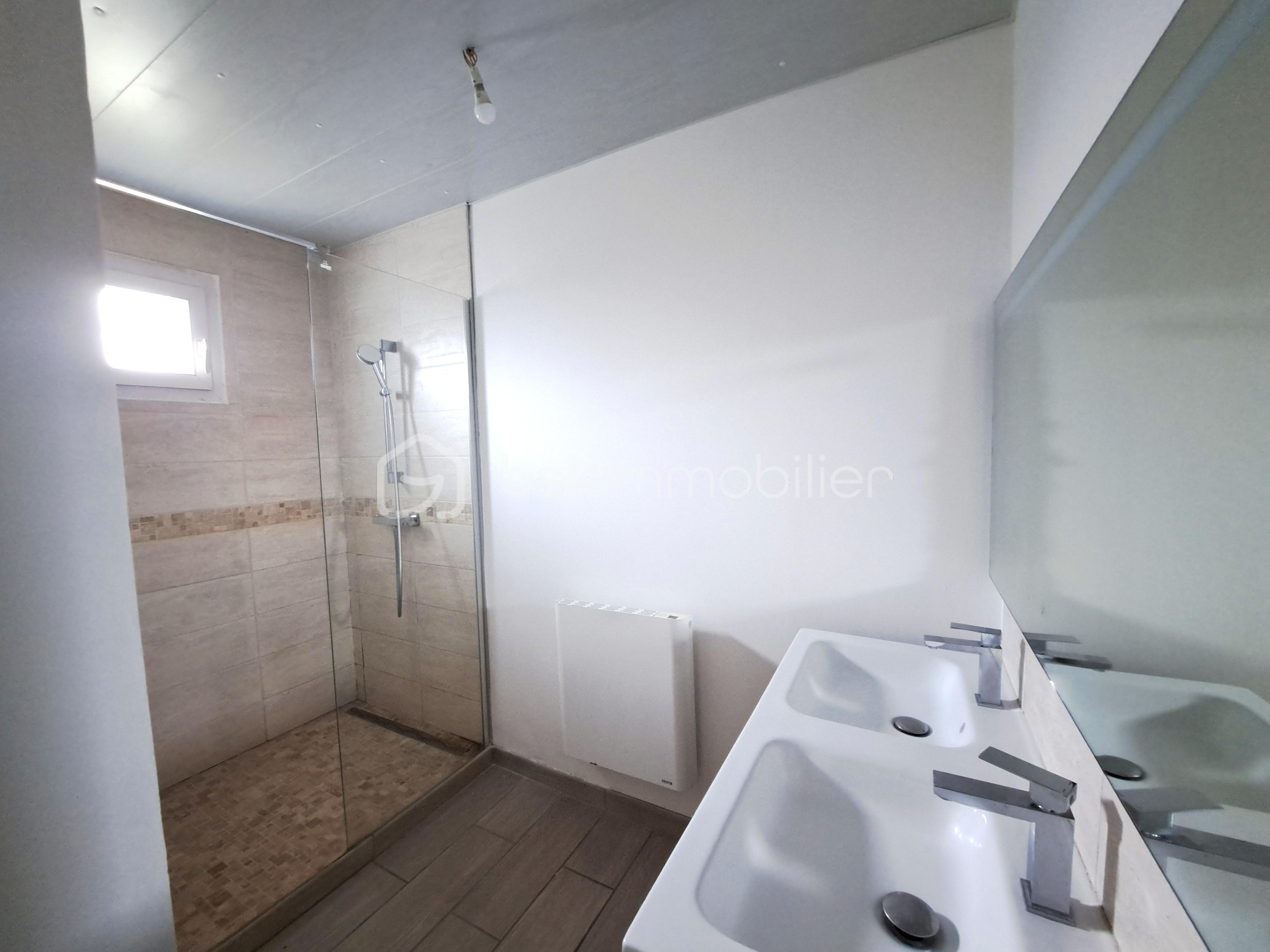 Pavillon de 100 m² - 20260131_103057.jpg