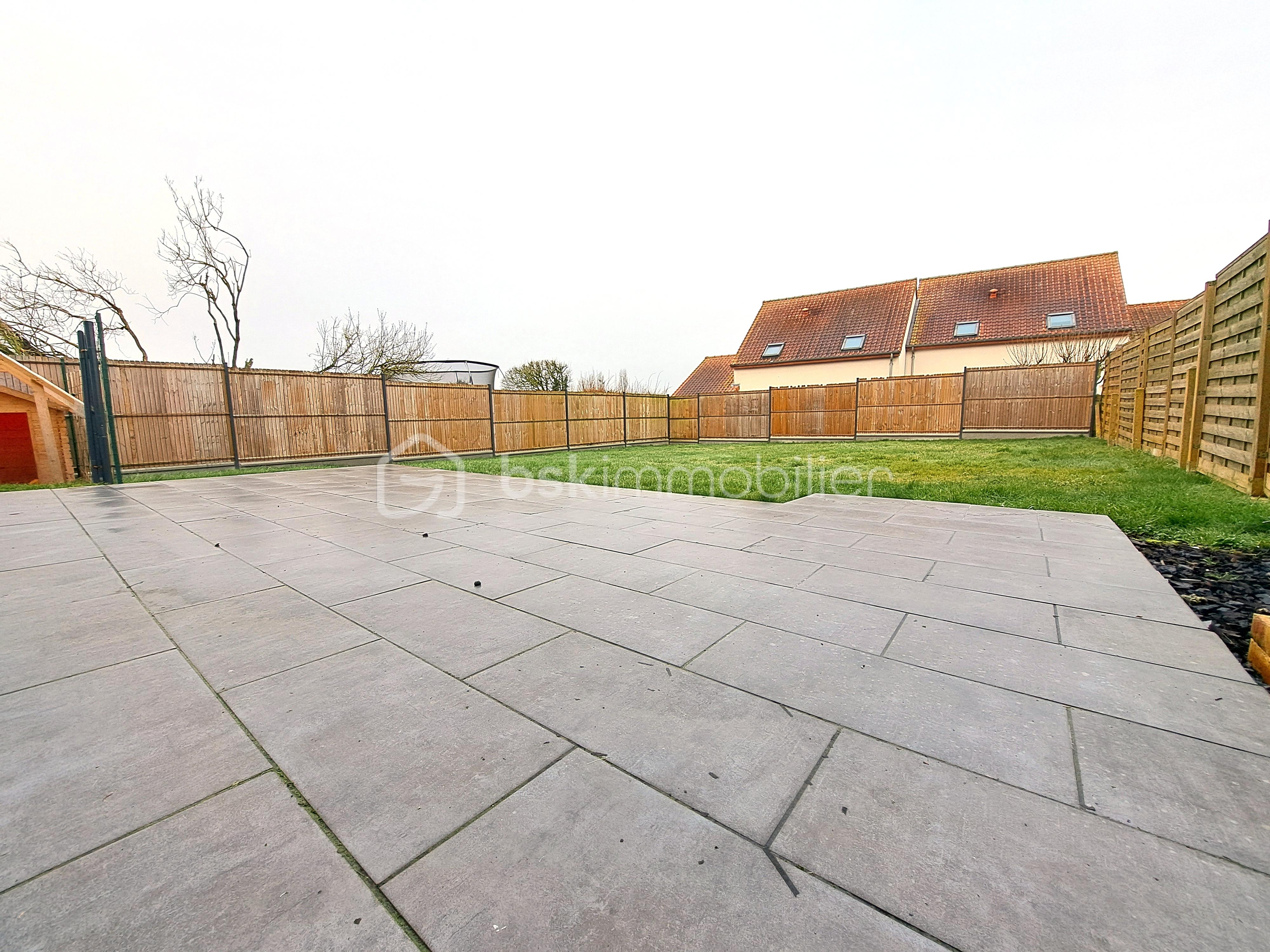 Pavillon de 100 m² - 20260131_105010.jpg