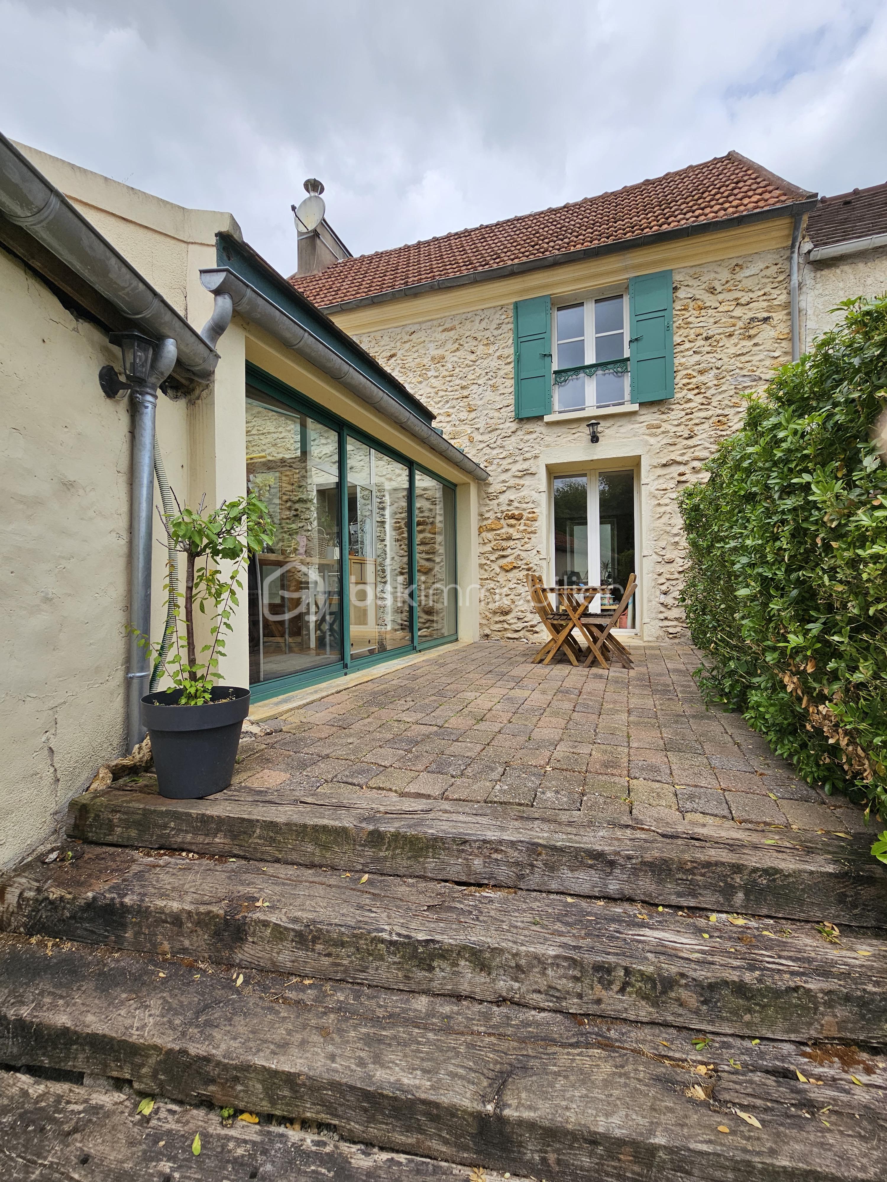Maison en pierre de 115 m²