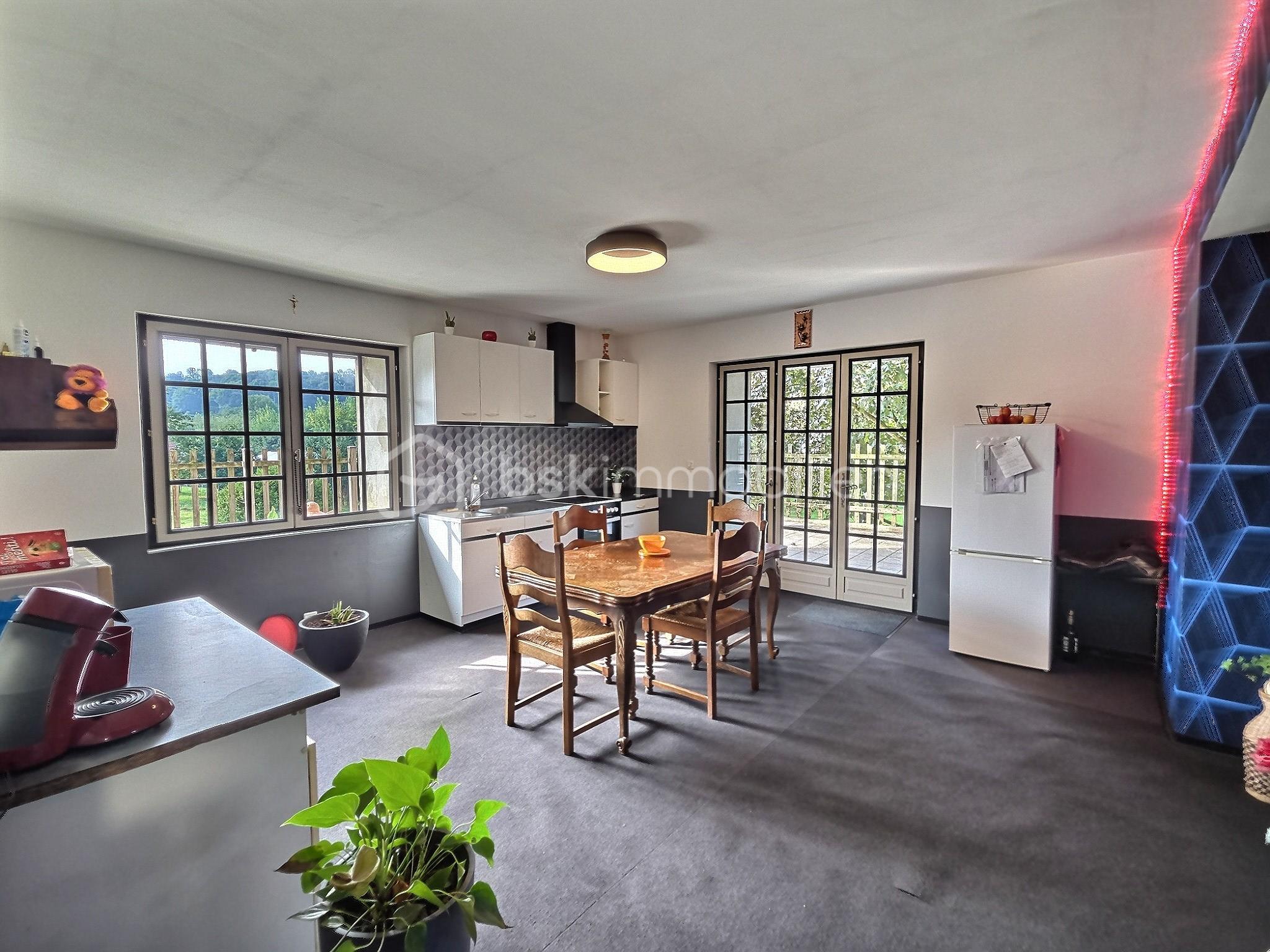 Maison de 180 m² - exposio_132976189.jpg