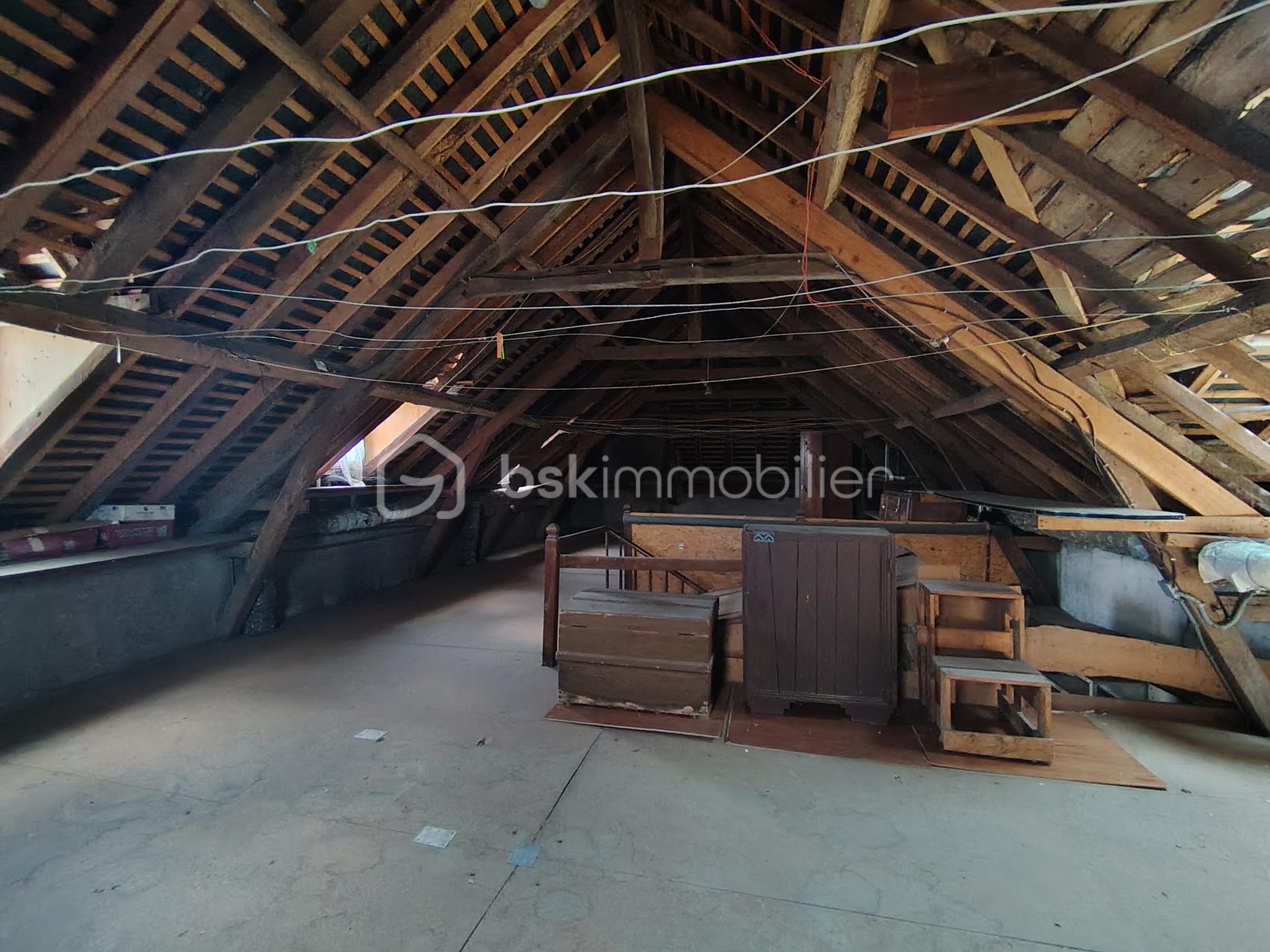Corps de ferme de 200 m² - DIFF 10.jpg