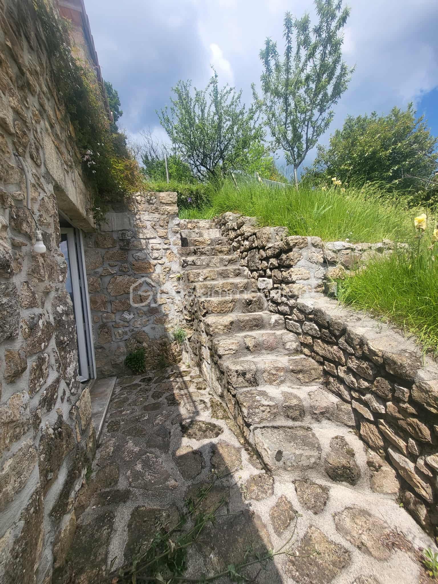 Maison de 127 m² - f680f698-61ee-43ca-b4ea-5aadda095efc.jfif