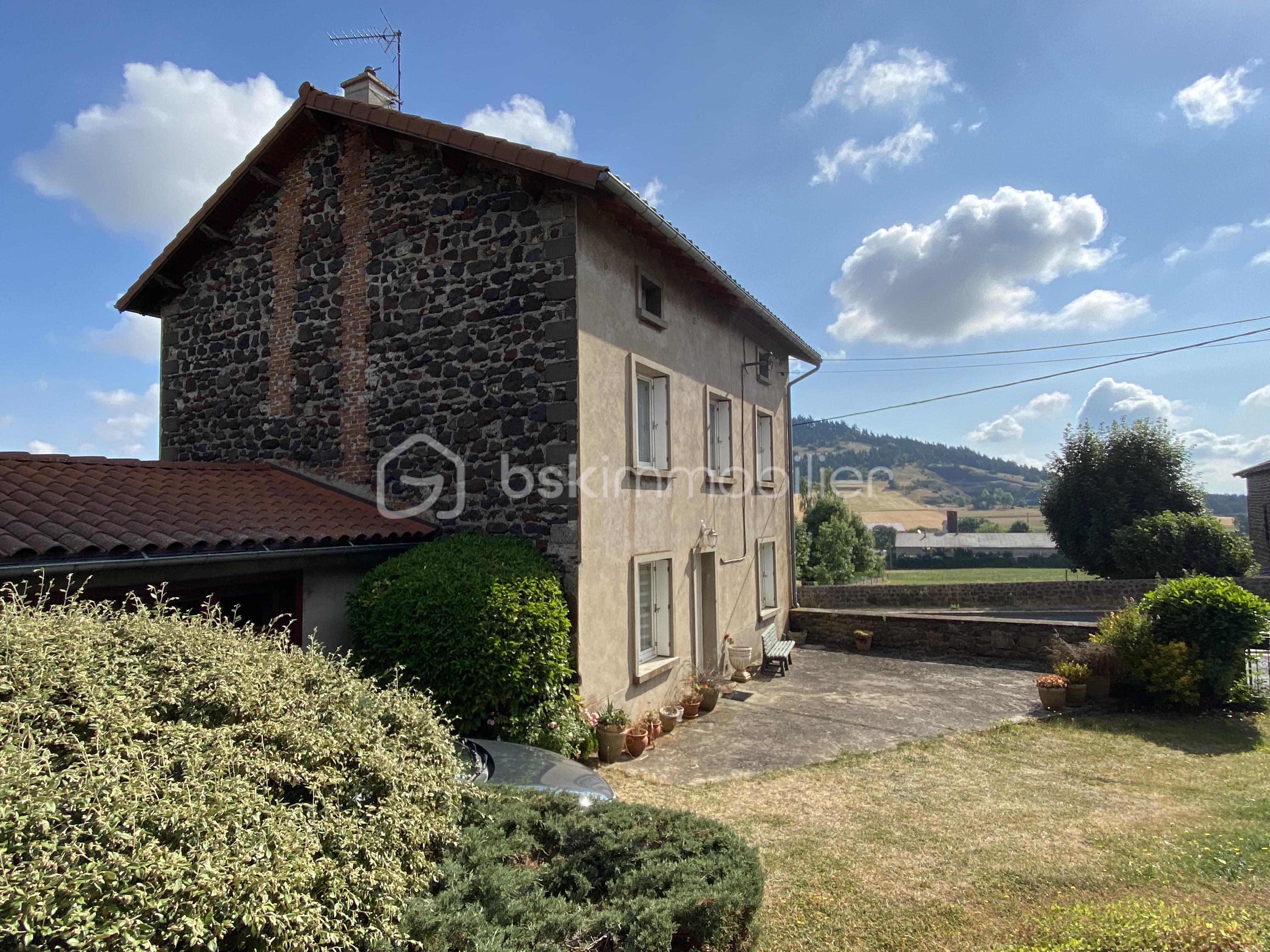 Maison 8 pièces 180 m² · à Le Brignon · 180 m² · 235 000 €