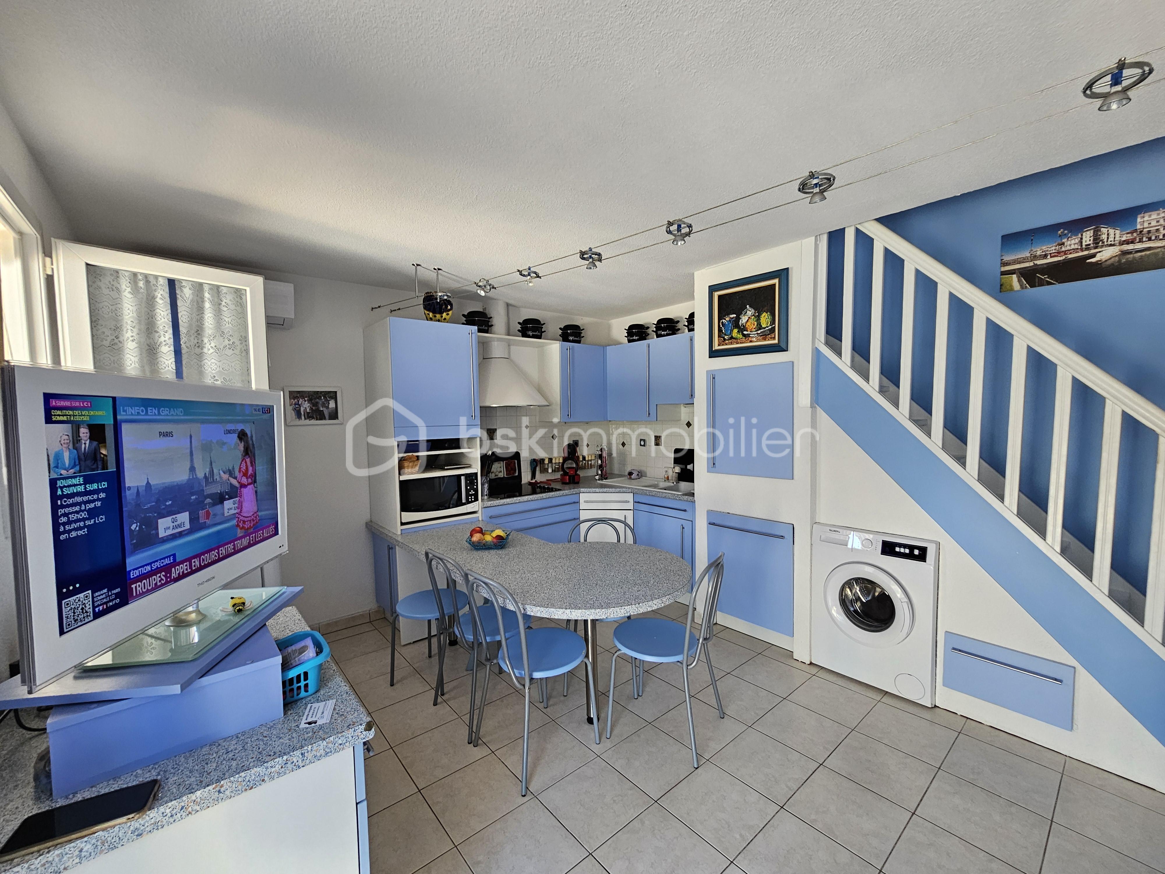 Maison de 32,32 m² - piece a vivre.jpg