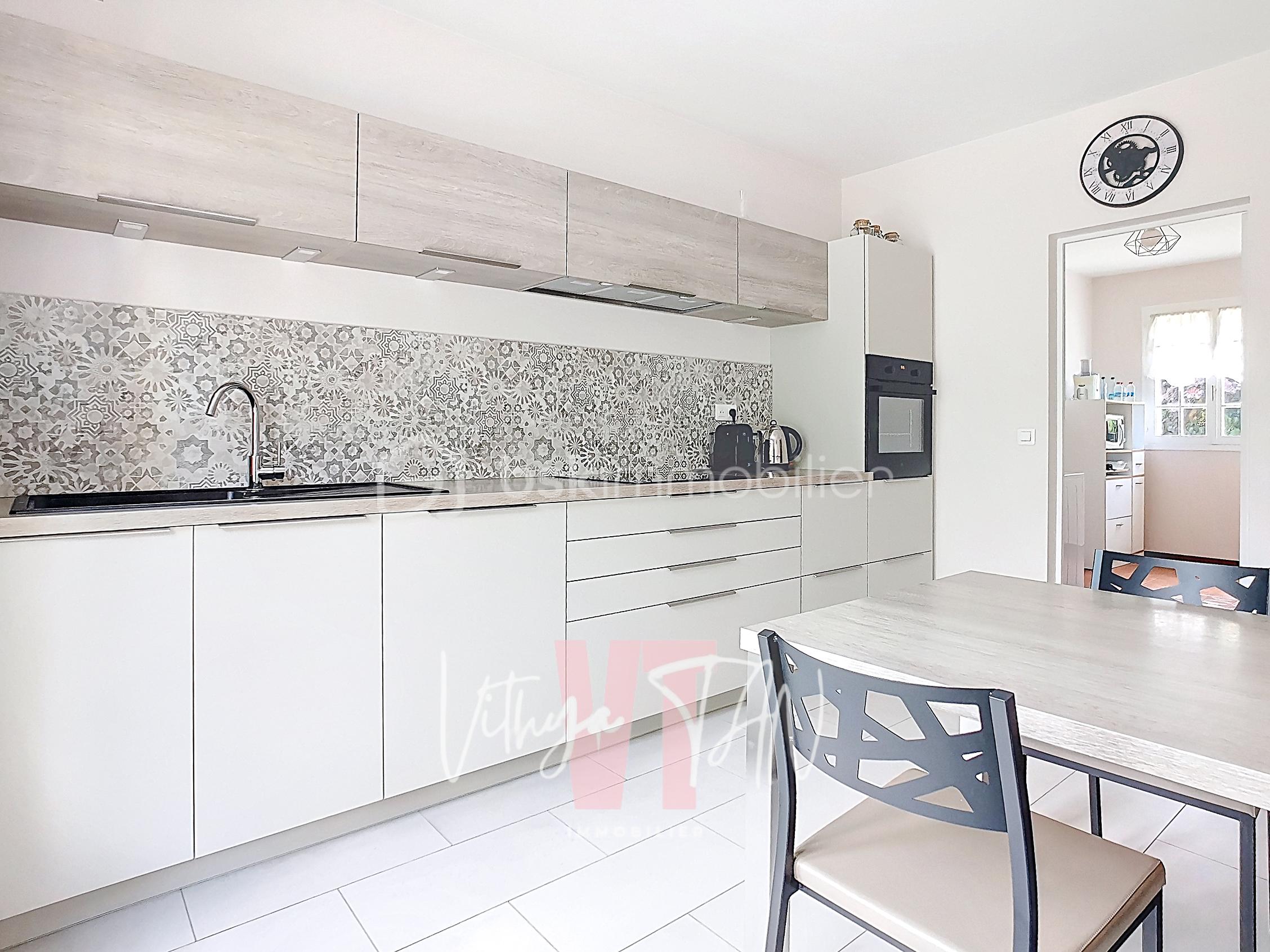 Maison de 159 m² - 10 CUISINE-3.jpg