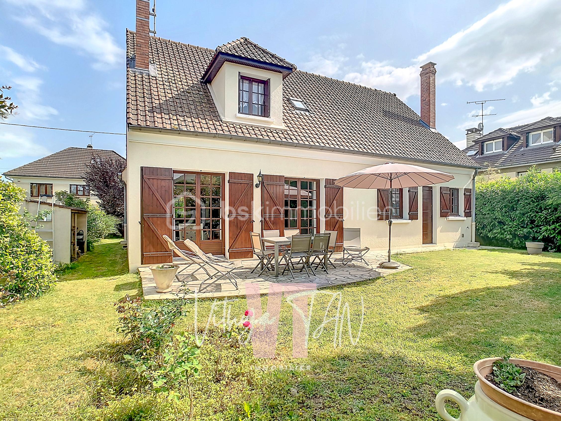 Maison de 159 m² - ext.jpg