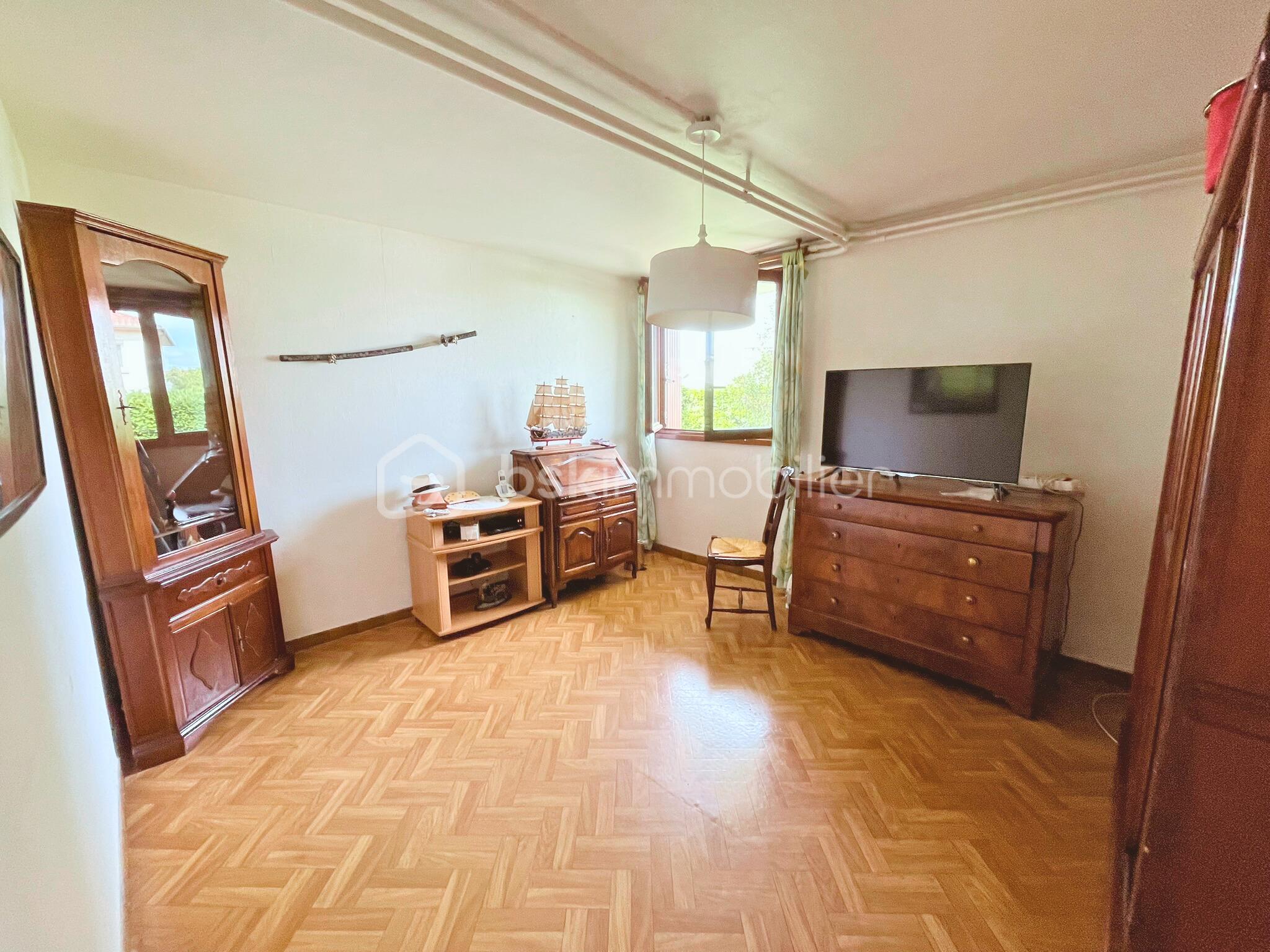 Maison de 90 m² - chambre rdc.jpg
