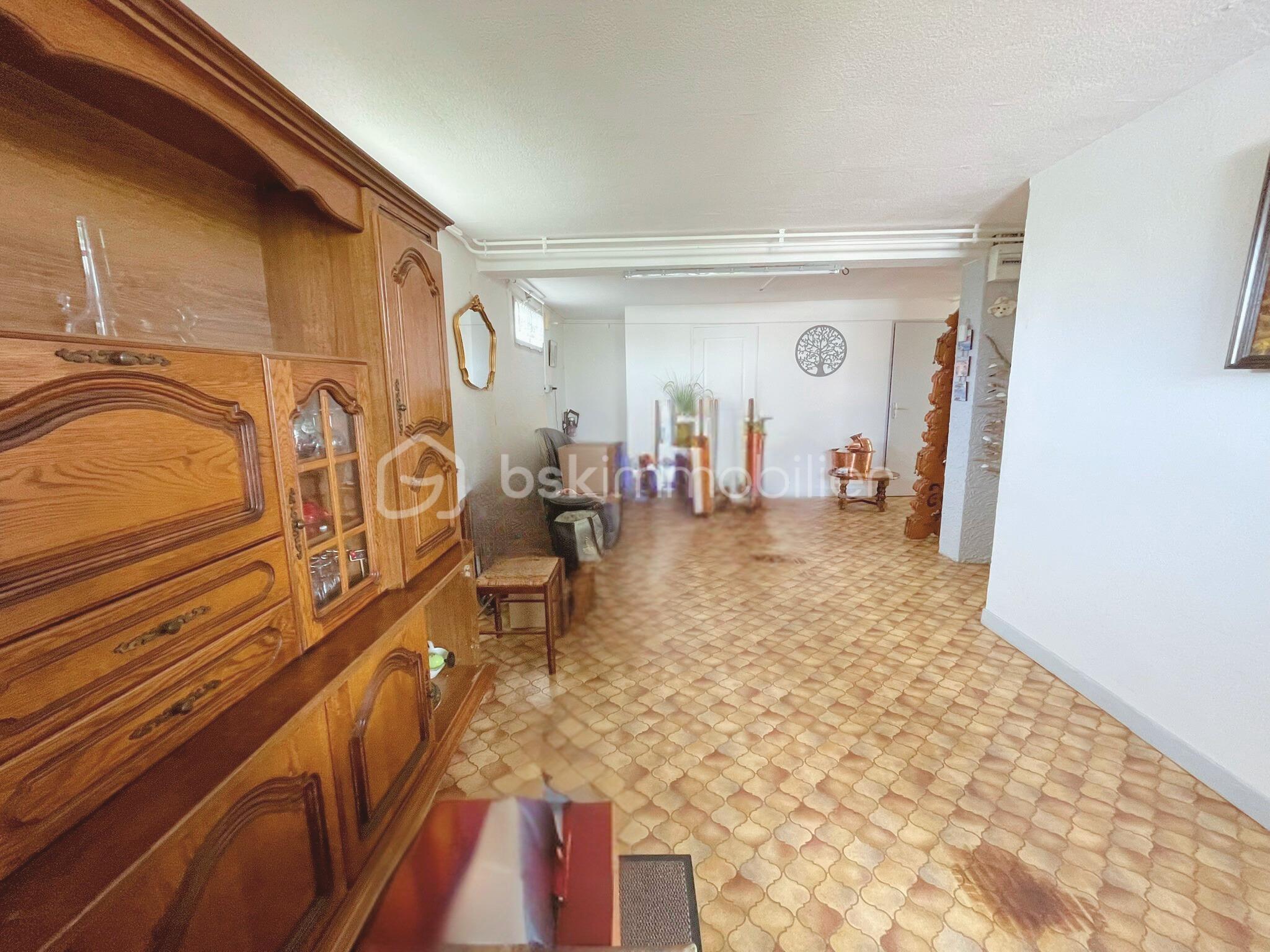 Maison de 90 m² - garage.jpg