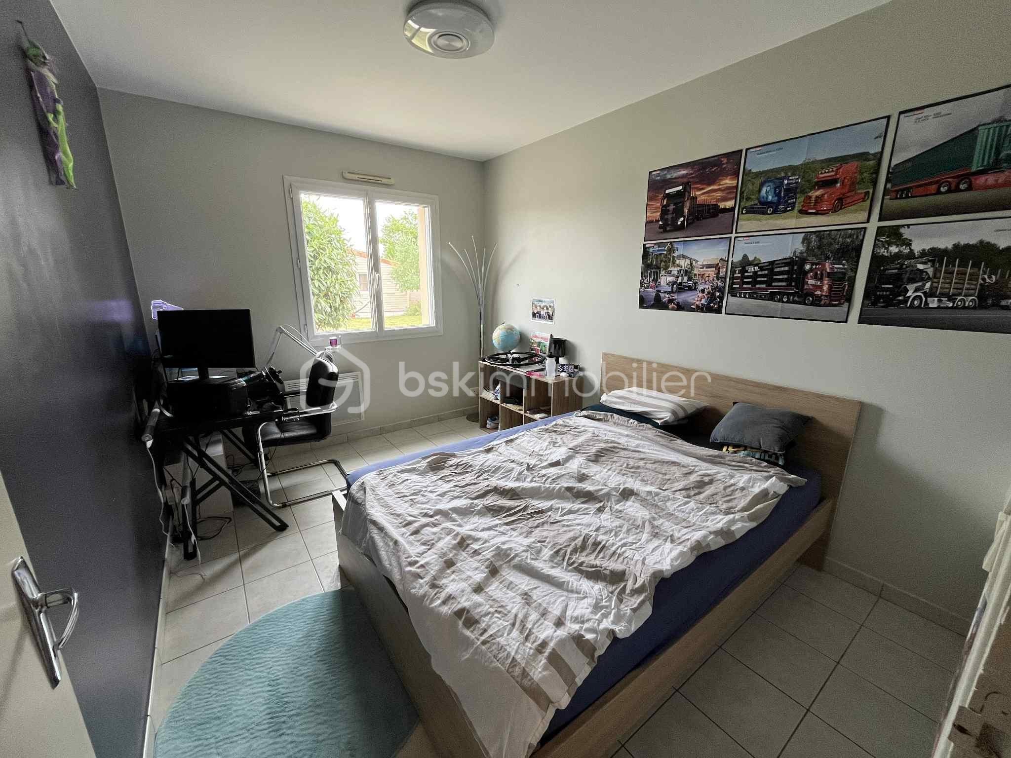 Maison contemporaine de 159 m² - chambre 1.jpeg