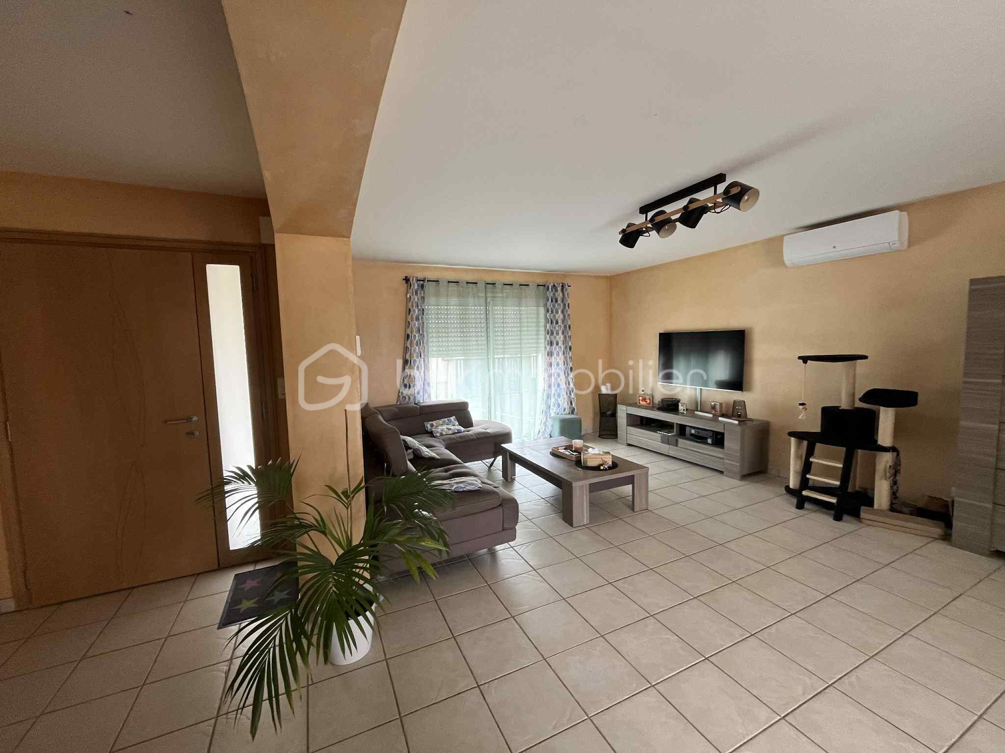 Maison contemporaine de 159 m² - entrée.jpeg