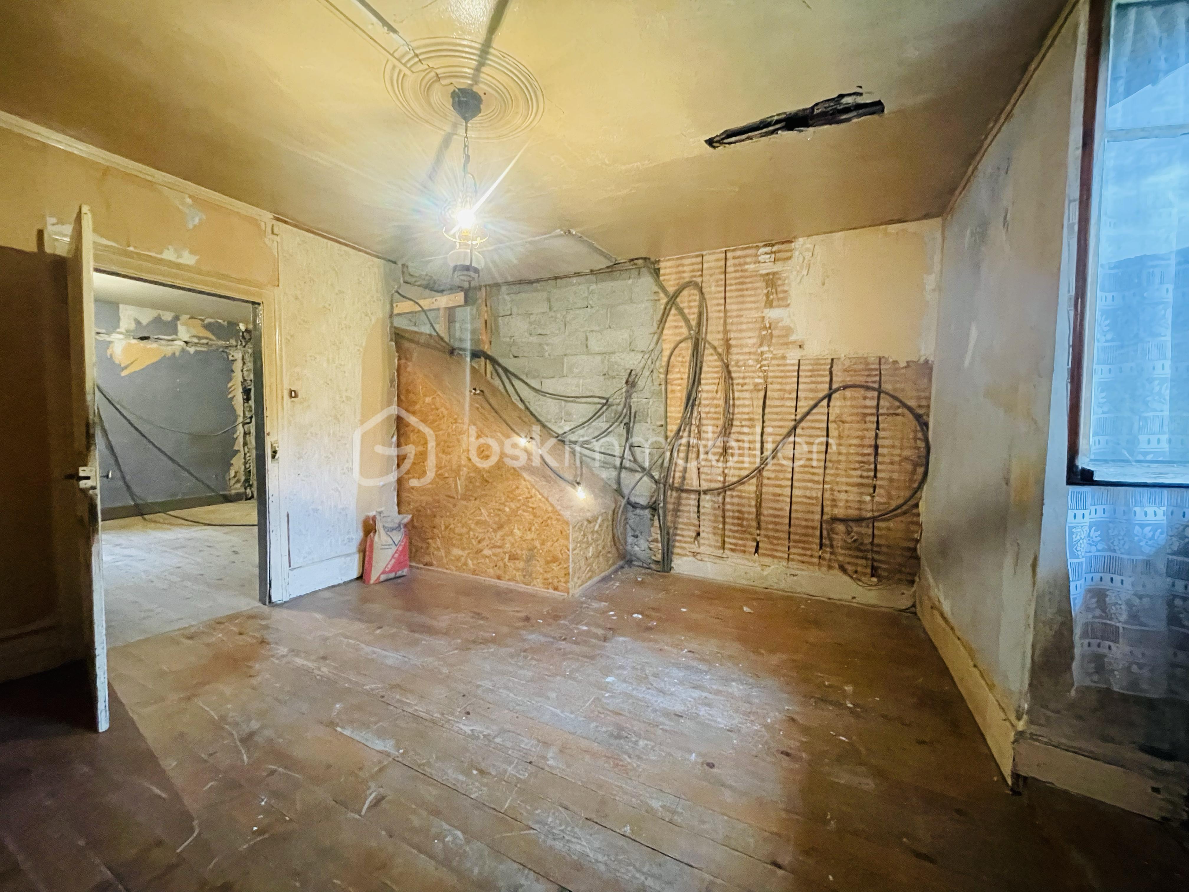 Maison ancienne de 90 m² - tempImagehLU7Bc.png
