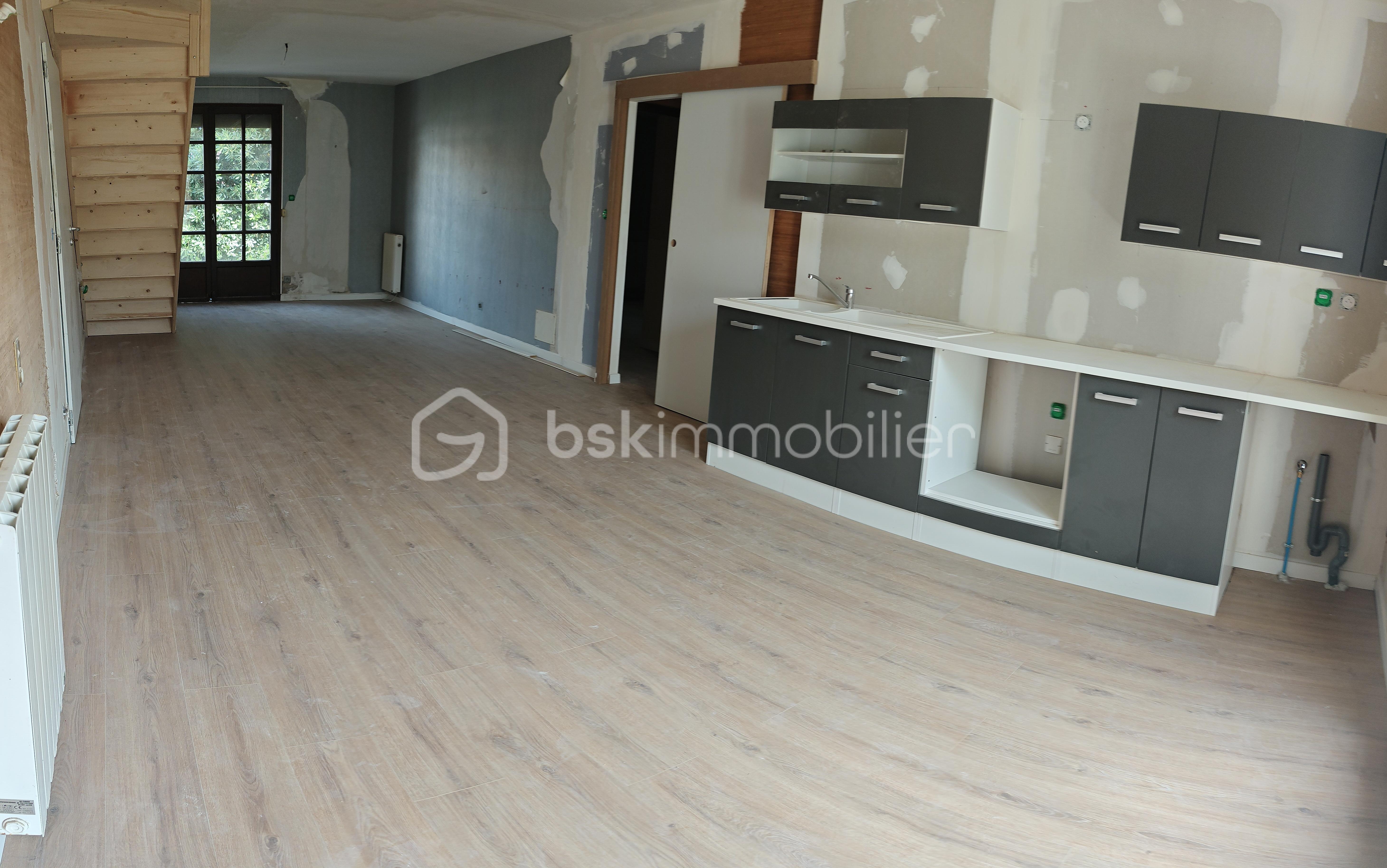 Maison de 88 m² - PANO_20250521_165801.jpg
