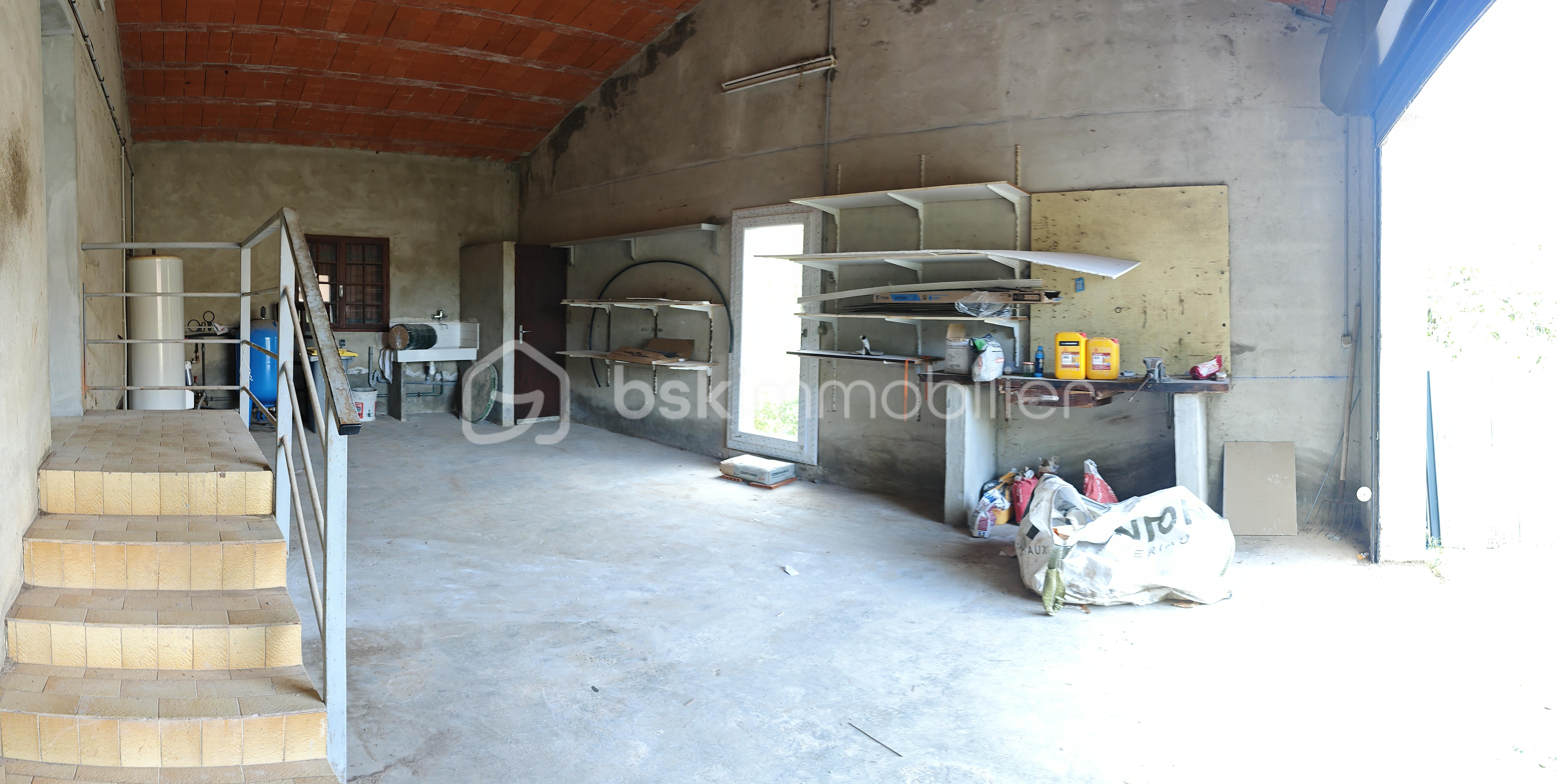 Maison de 88 m² - PANO_20250521_170837.jpg