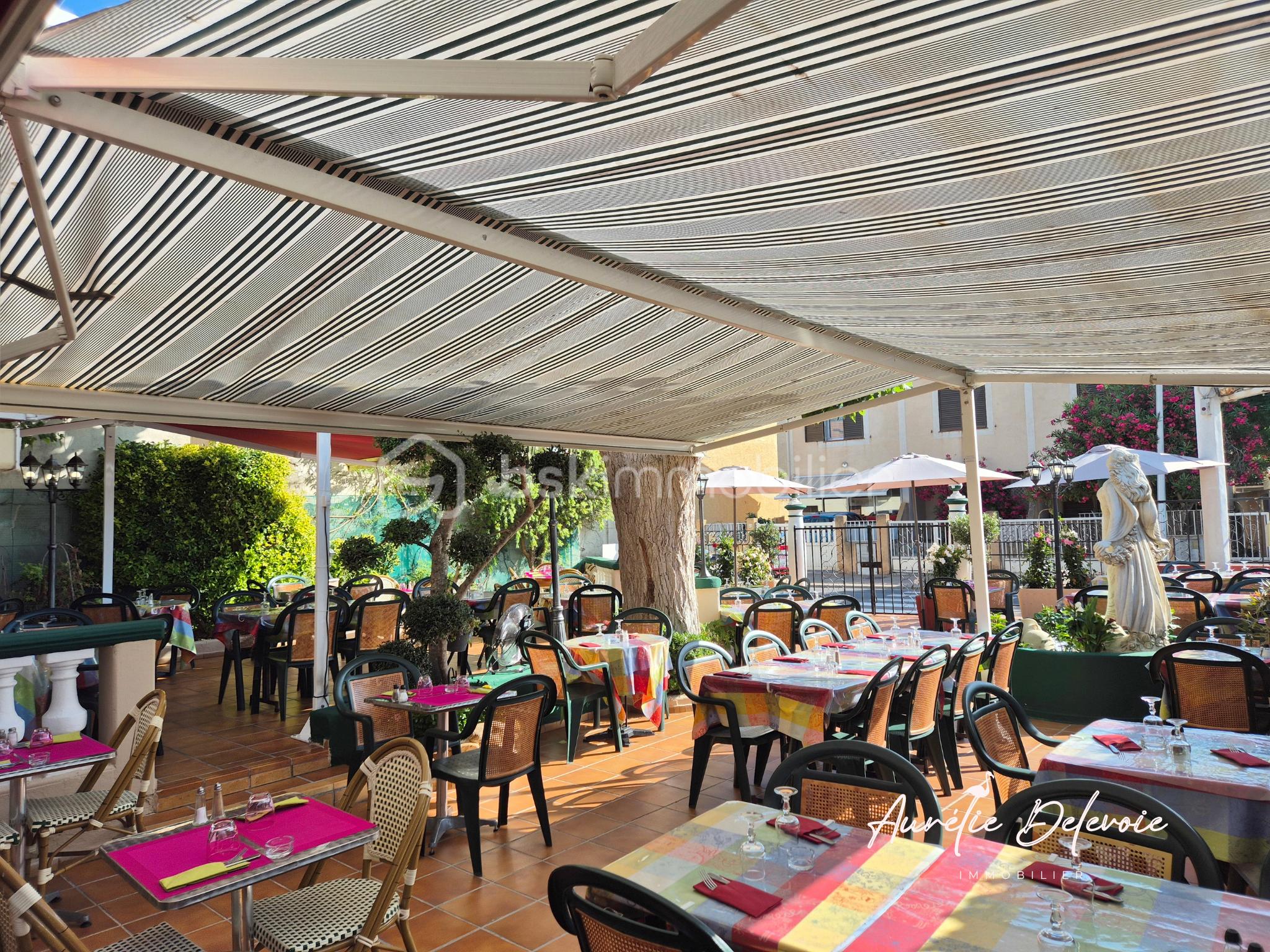 Fonds de commerce - Terrasse 3.png