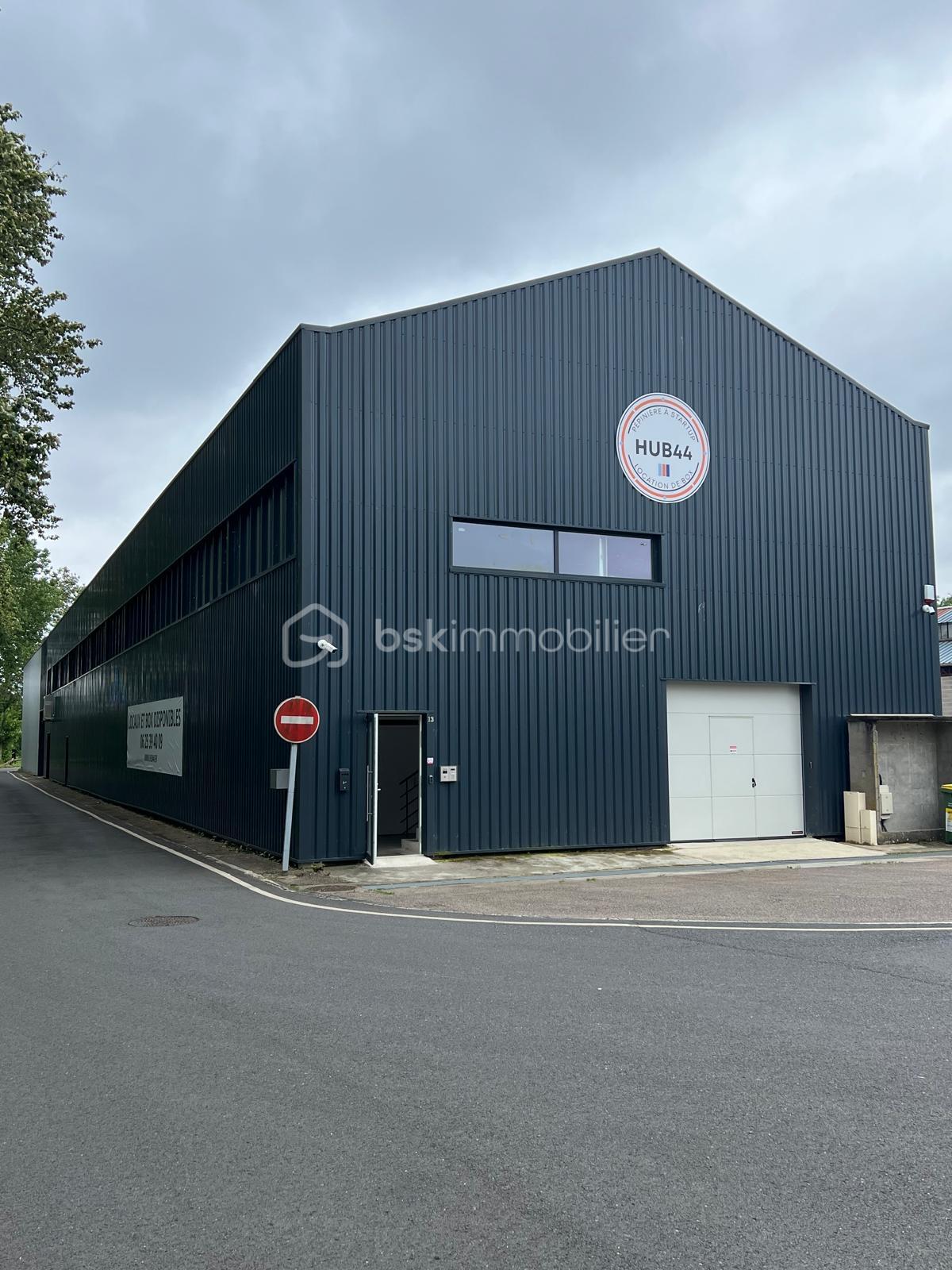Immeuble de 1 000 m² - 43ce9dc1-b289-4554-a3fd-15f316f08a1b.JPG