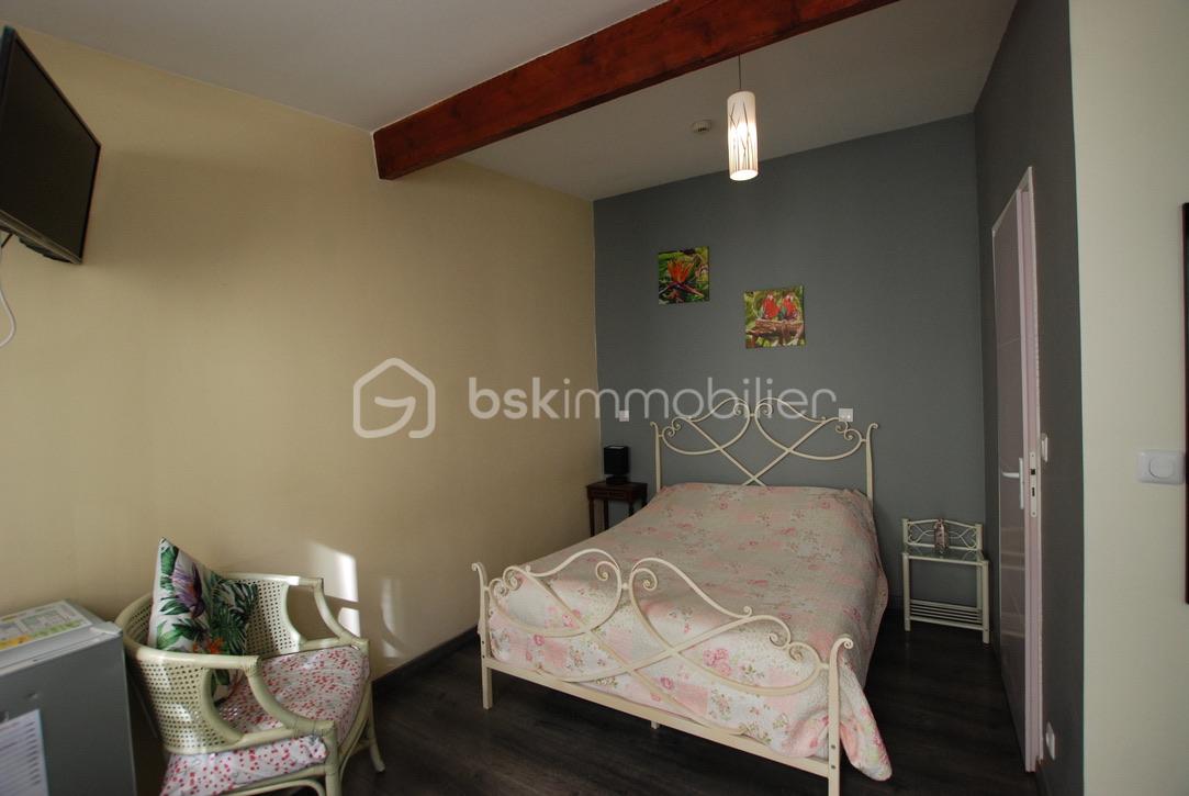 Immeuble mixte de 364 m² - 769E3674-9FBF-4F88-9CDC-6ABF79EDE239_1_105_c.jpeg