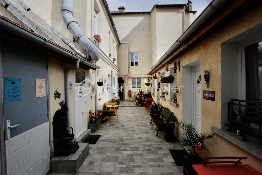 Immeuble mixte de 364 m² - E4B0AB91-92A7-4CAE-B766-8DDE14D12D6B_1_105_c.jpeg