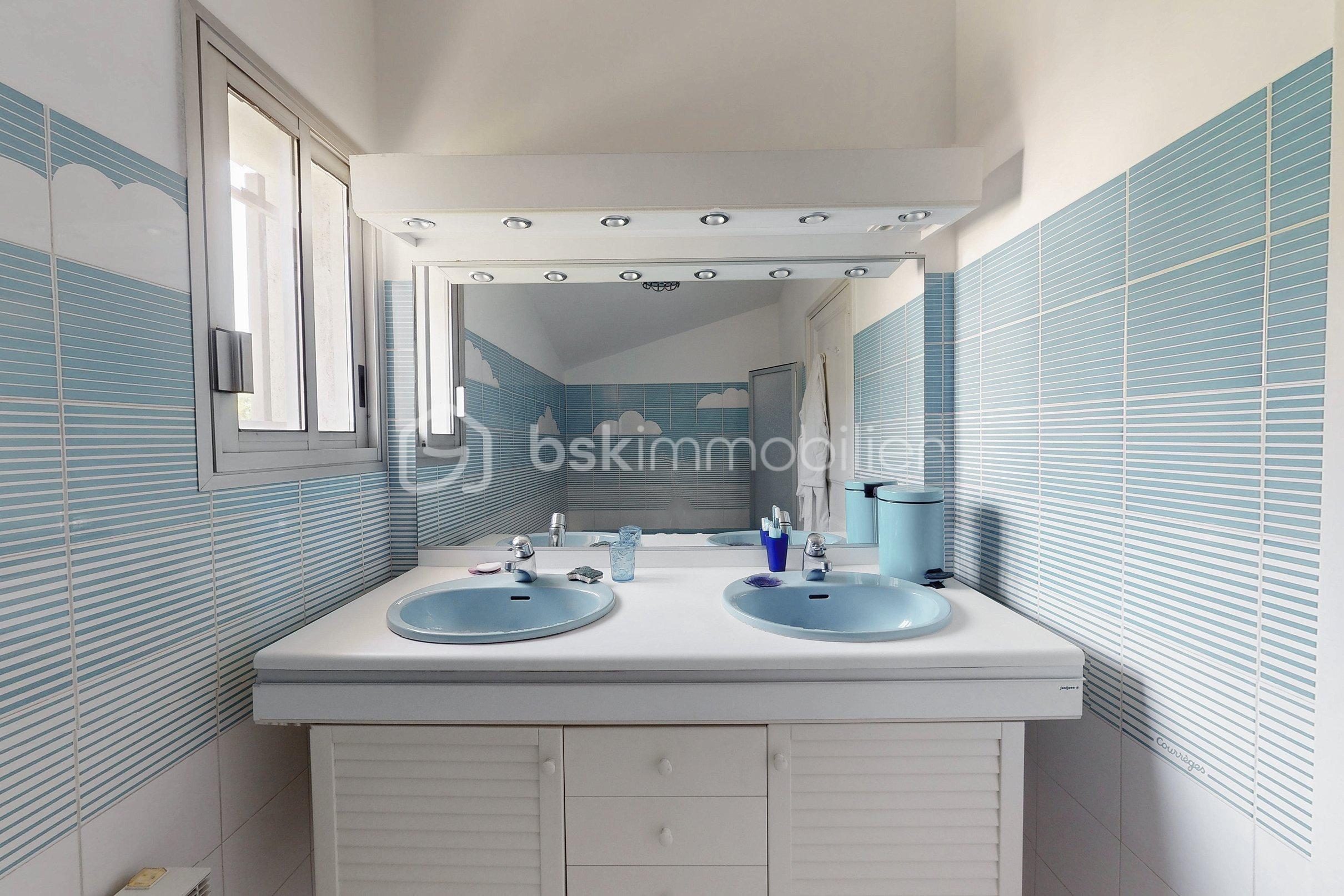 Maison de 176 m² - SDB.jpg