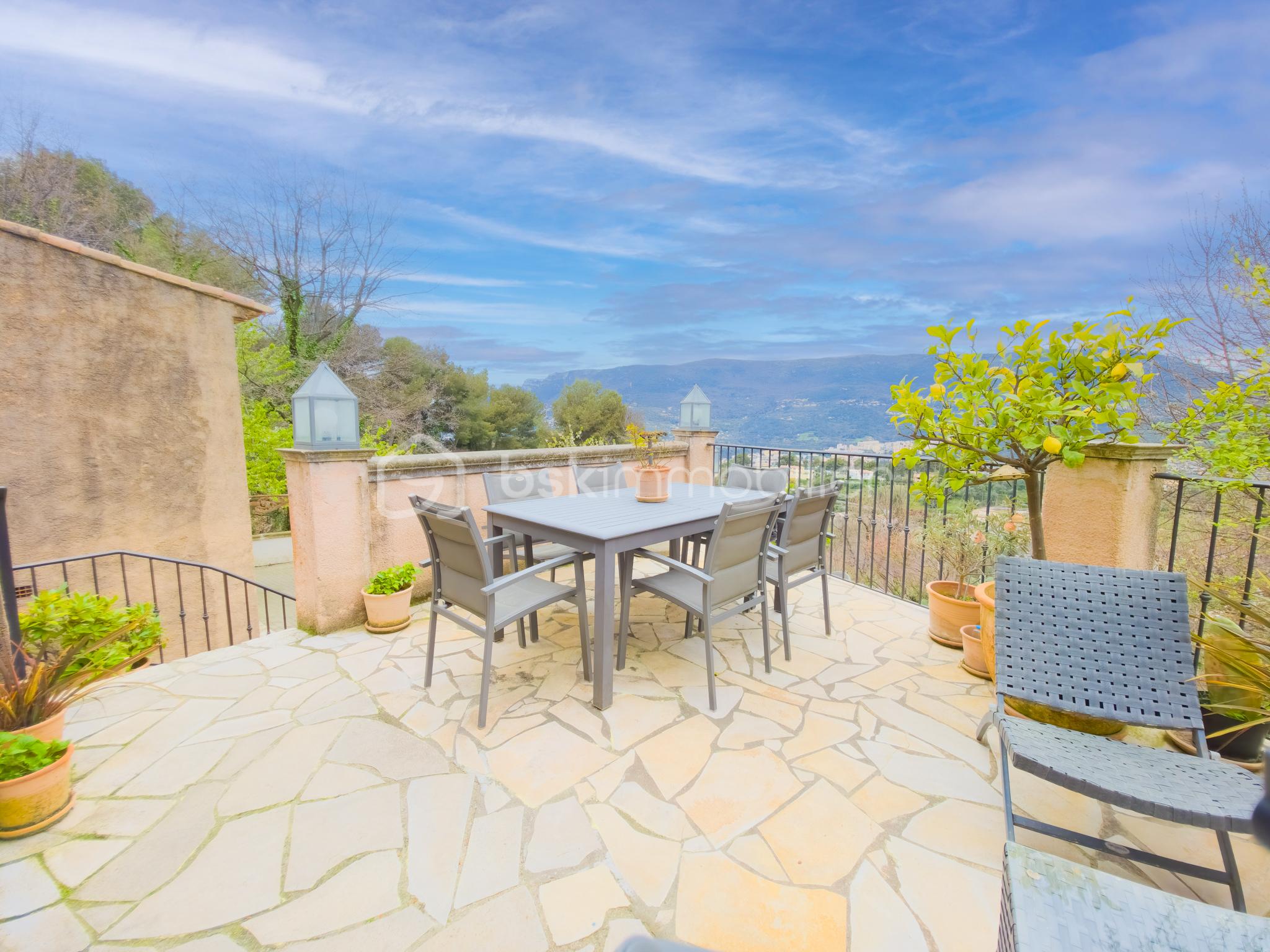 Maison provencale de 315 m² - 20250402_173213-Edit-Edit.jpg