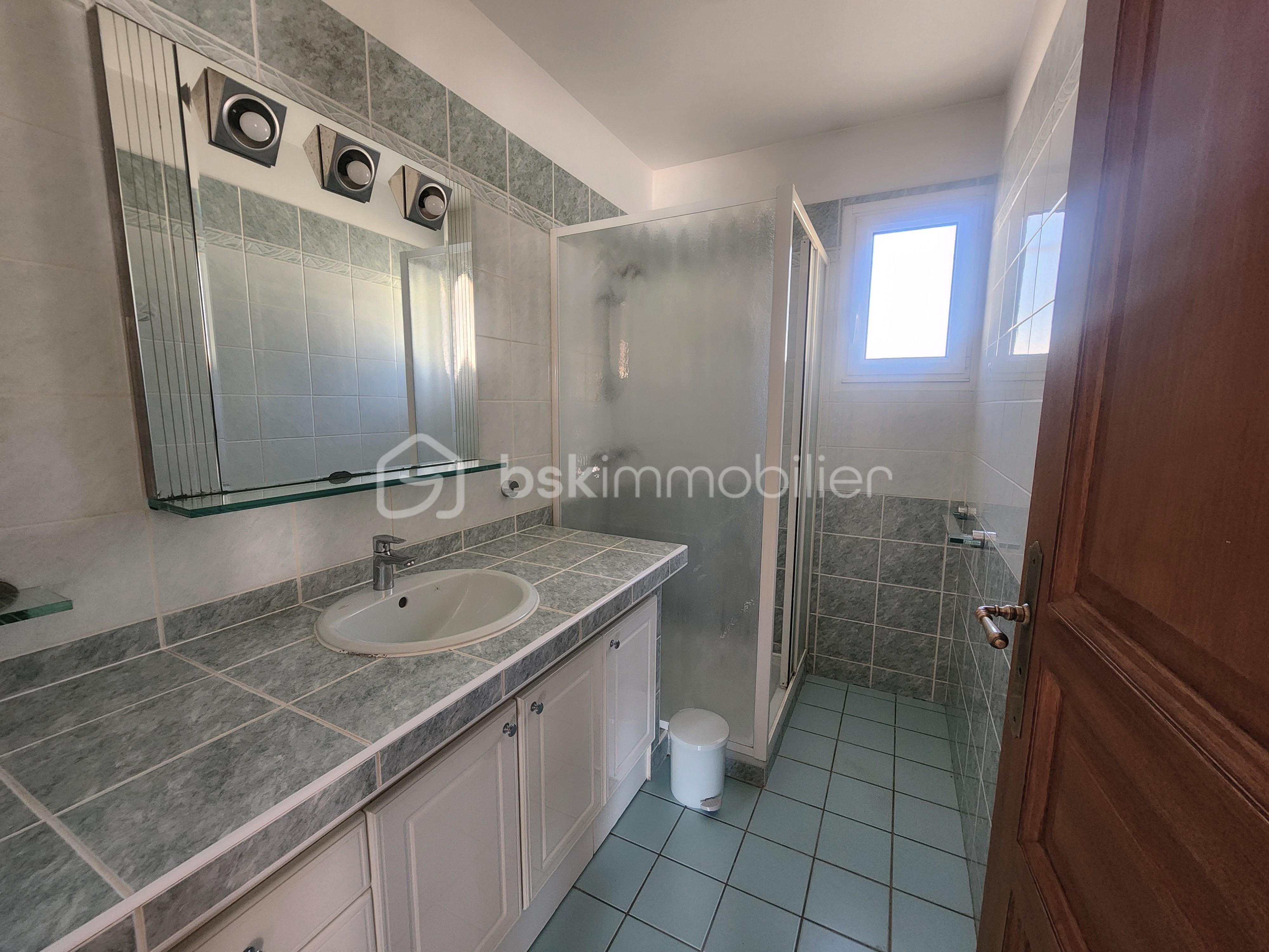 Villa de 174 m² - Salle d'eau.jpg