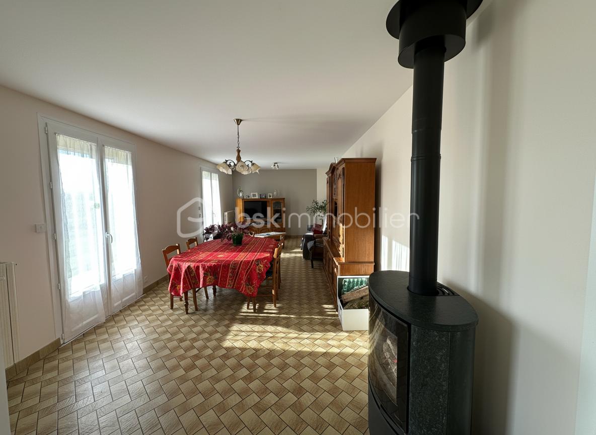 Maison de 109 m² - generated_2025-12-16T15_49_50.435.jpg