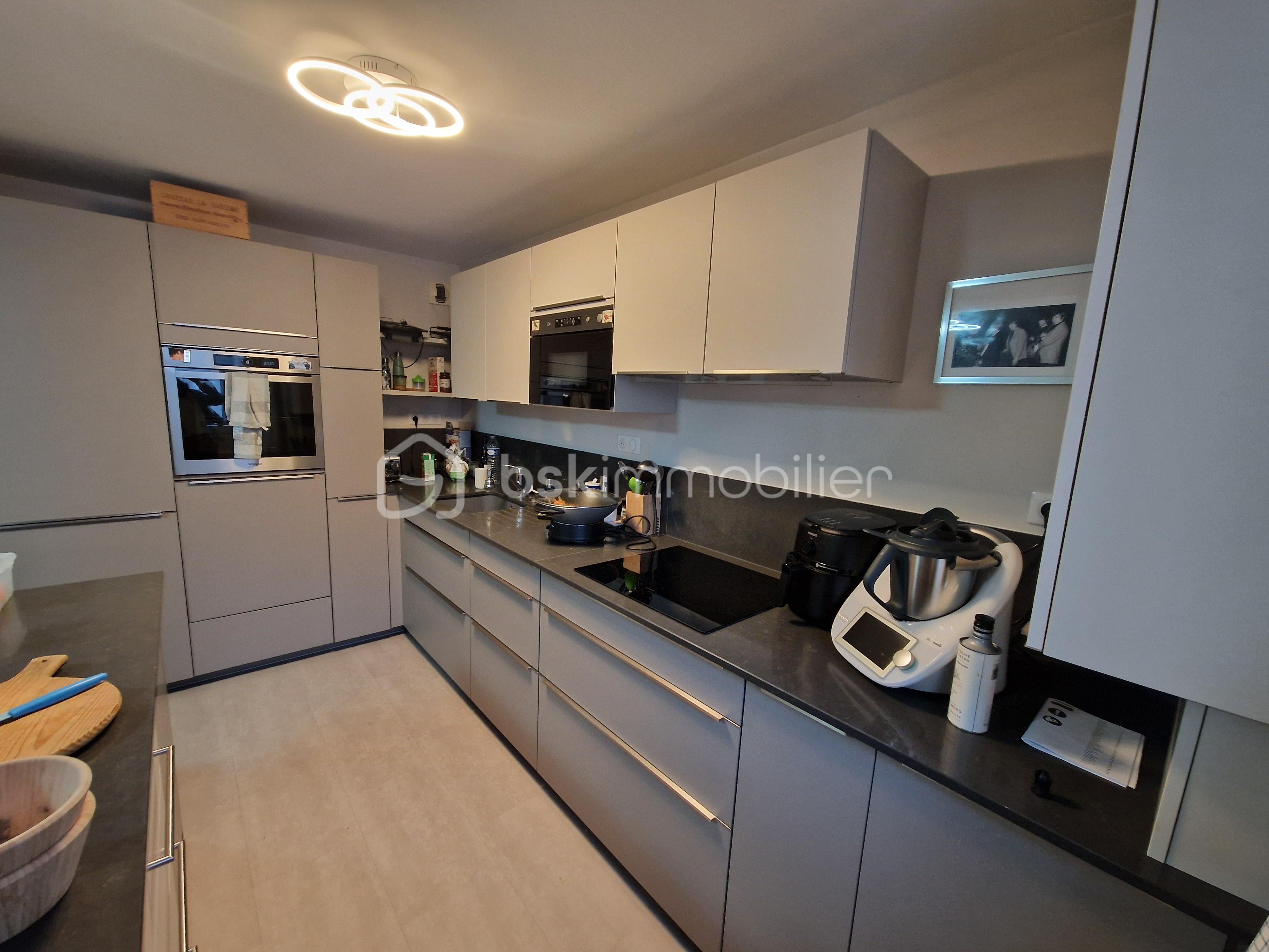 Appartement de 140,30 m² - CUISINE AMENAGEE ET EQUIPEE 2 APPART LE HAVRE.jpg