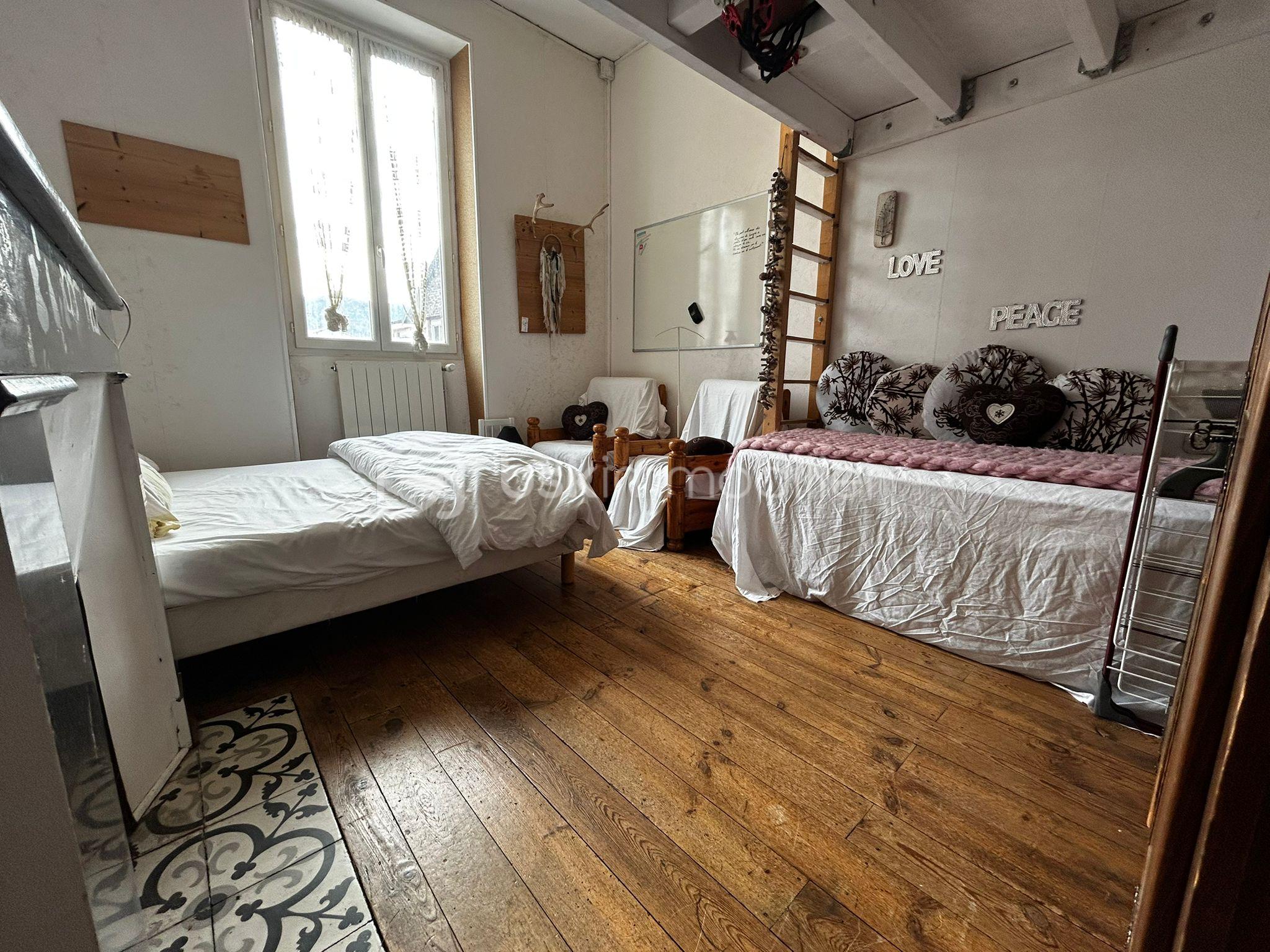 Maison de 150 m² - IMG-20251112-WA0023.jpg