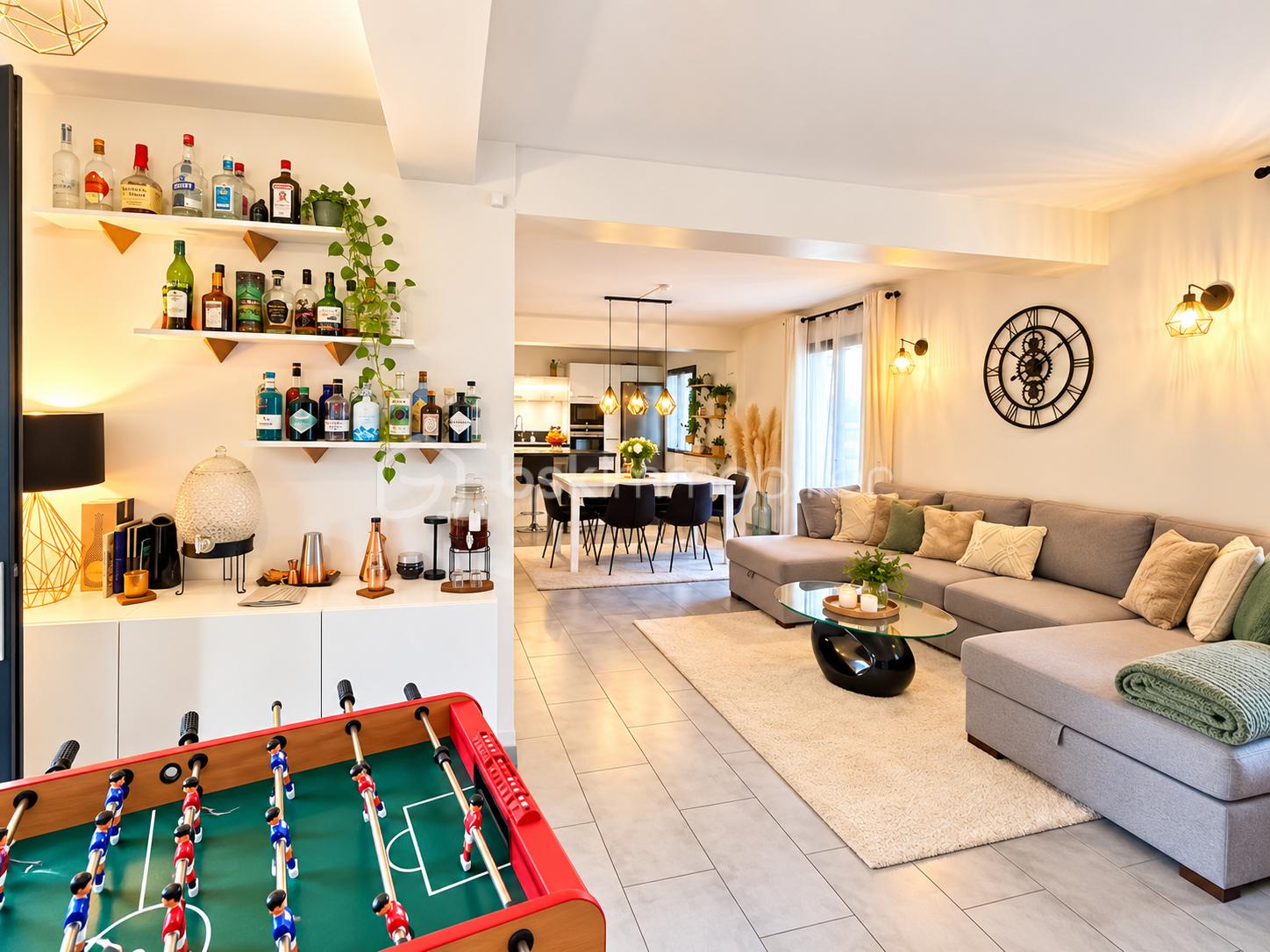 maison-longpont-sur-orge-salon-baby-foot.png