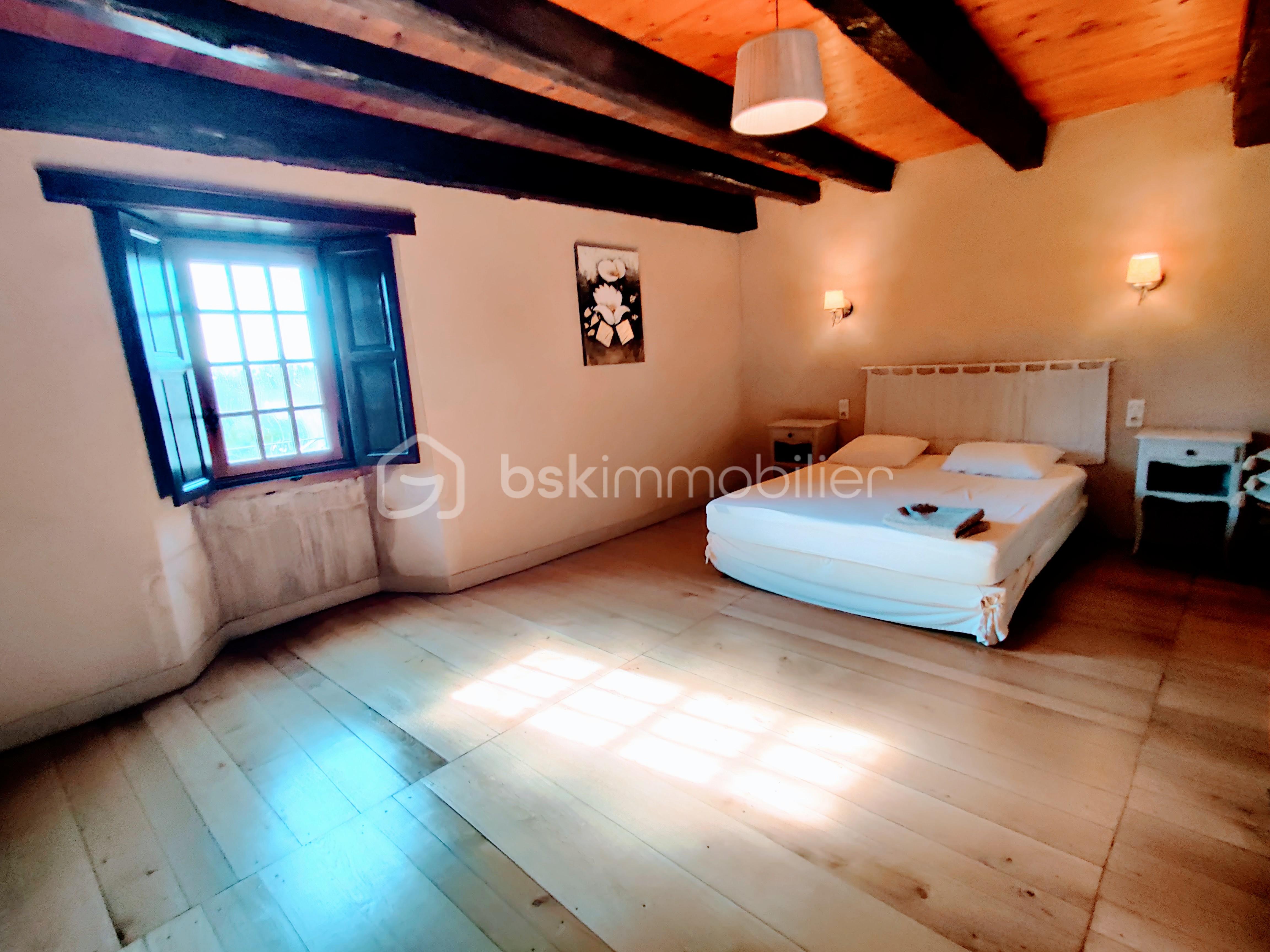 Maison d hote de 162 m² - IMG_20241024_132134~2.jpg