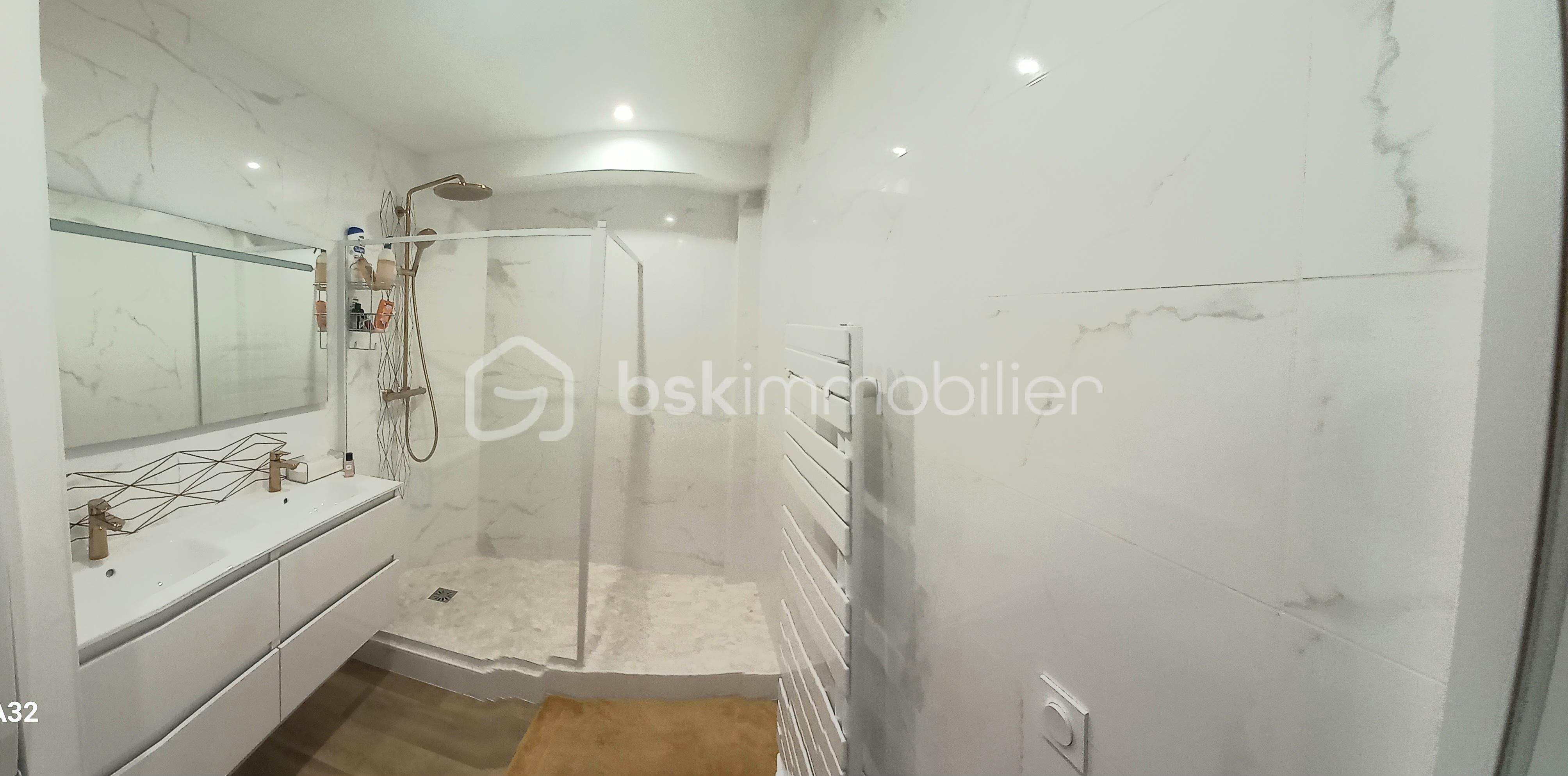 Appartement de 60 m² - sbain 8aout.jpg