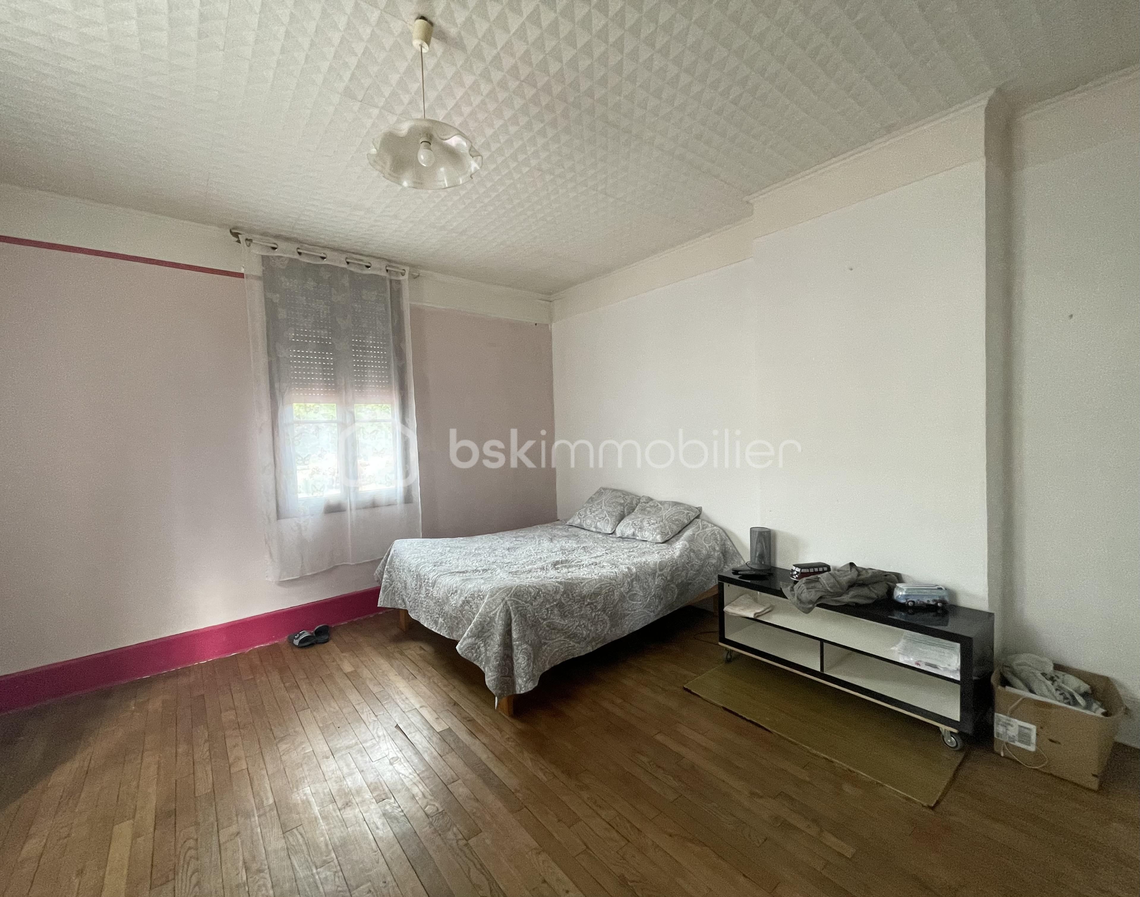 Maison de 160 m² - chambre 1.jpg