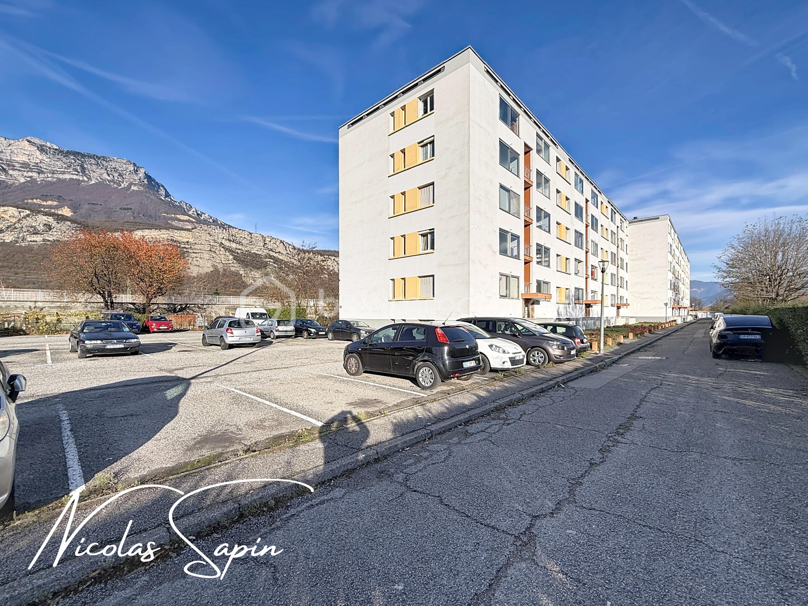 Appartement de 69,78 m² - claix_00006.jpg