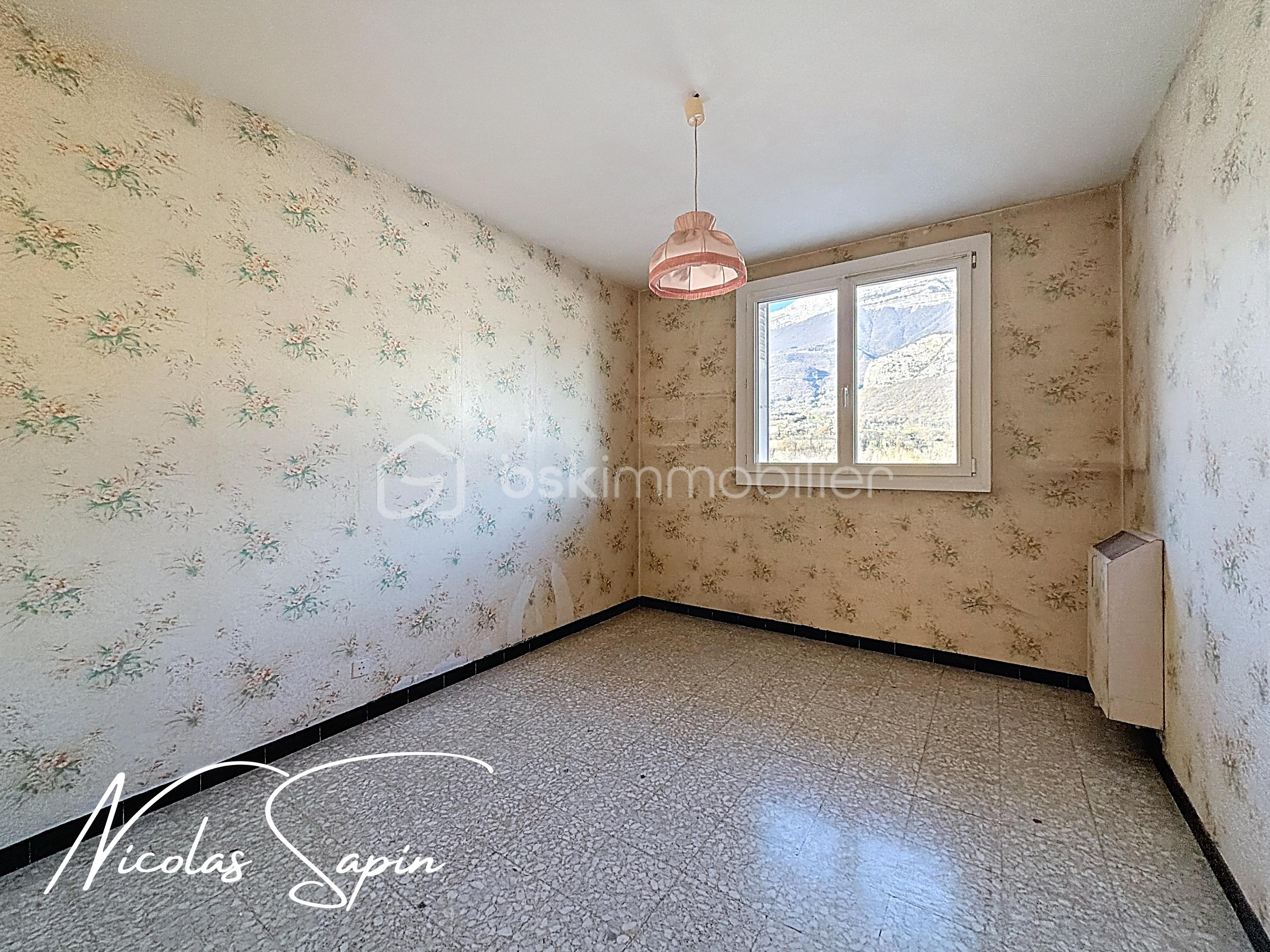 Appartement de 69,78 m² - claix_00002.jpg