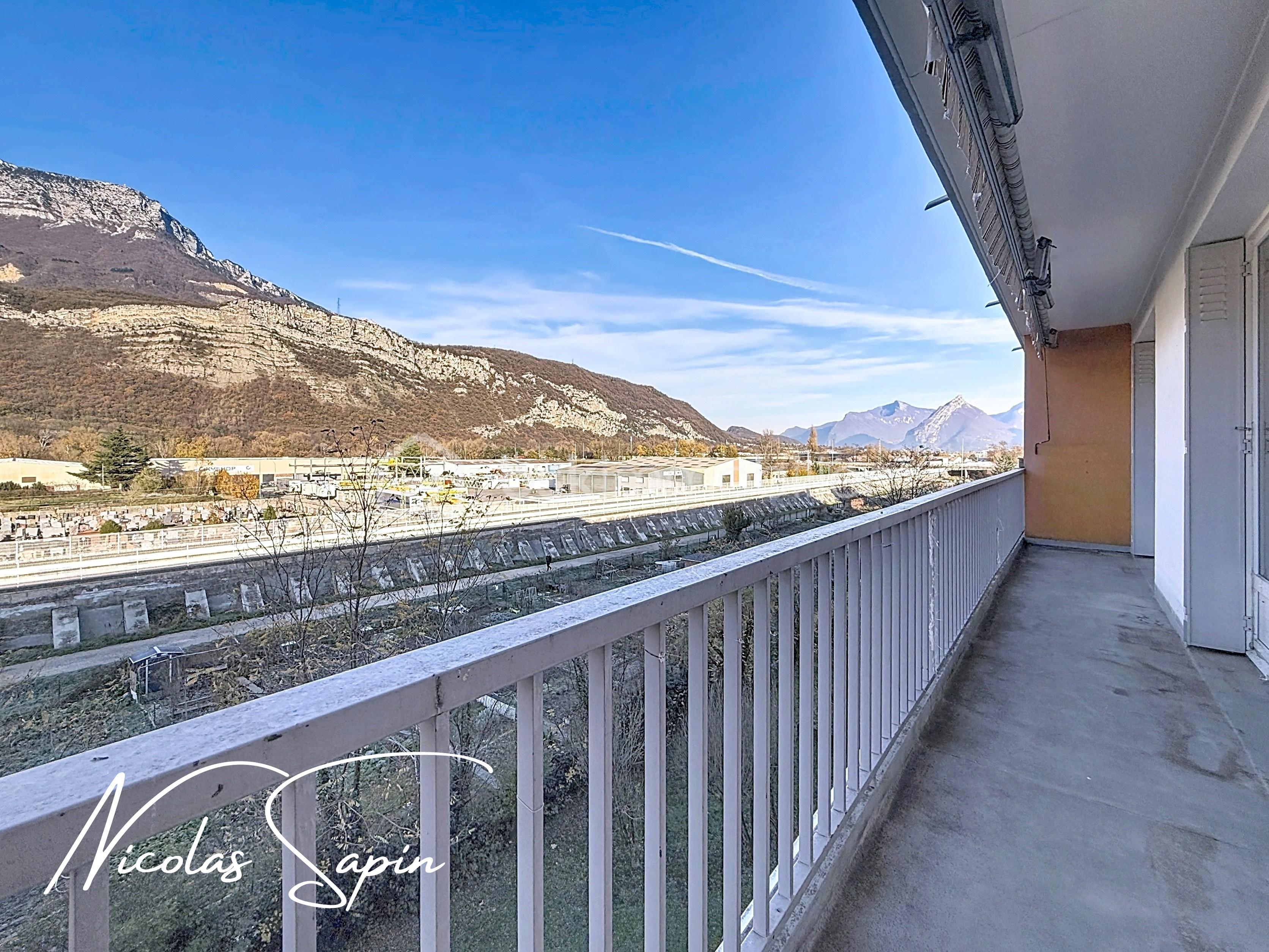 Appartement de 69,78 m² - claix_00011.jpeg