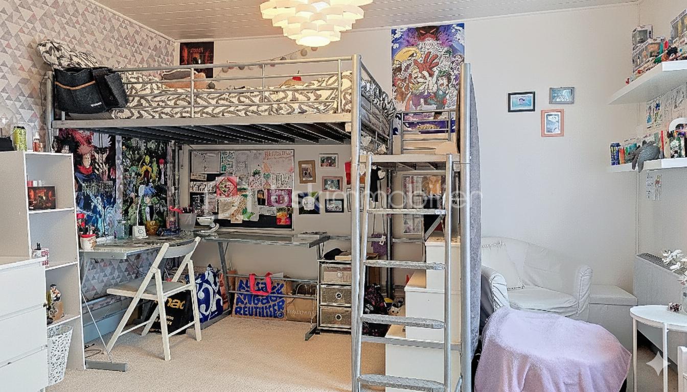 Maison de 200 m² - Gemini_Generated_Image_9ldkkq9ldkkq9ldk.png